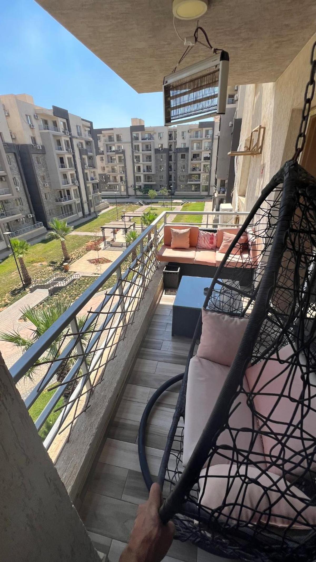 DoUu Stay 1, Luxury 2BR, Modern Design Homes Zayed