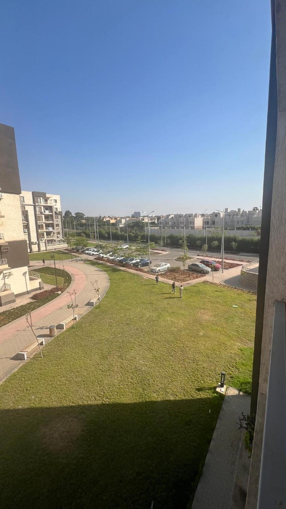 DoUu Stay 1, Luxury 2BR, Modern Design Homes Zayed