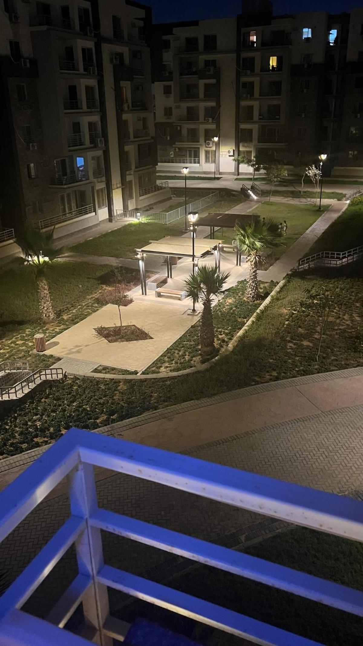 DoUu Stay 1, Luxury 2BR, Modern Design Homes Zayed