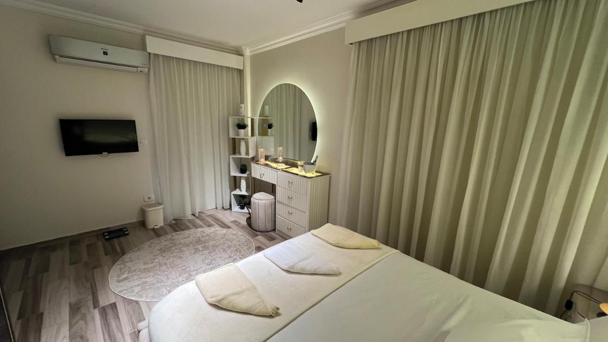 DoUu Stay 1, Luxury 2BR, Modern Design Homes Zayed