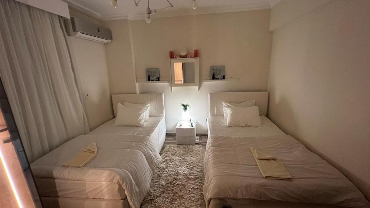 DoUu Stay 1, Luxury 2BR, Modern Design Homes Zayed