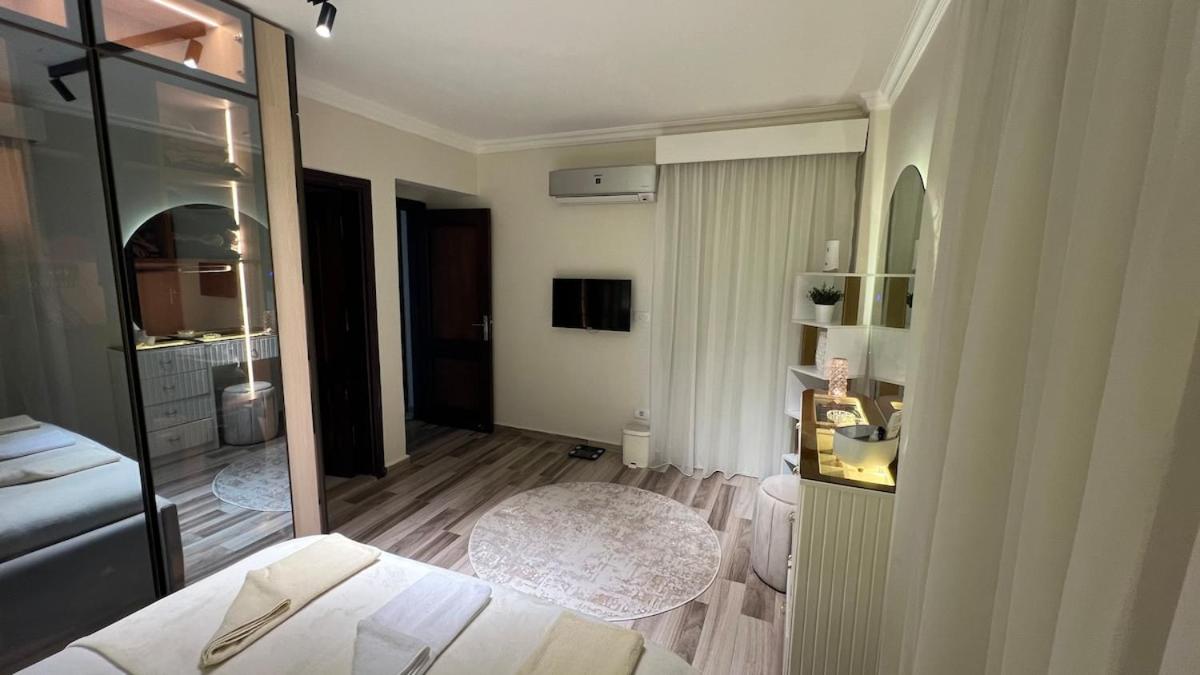 DoUu Stay 1, Luxury 2BR, Modern Design Homes Zayed