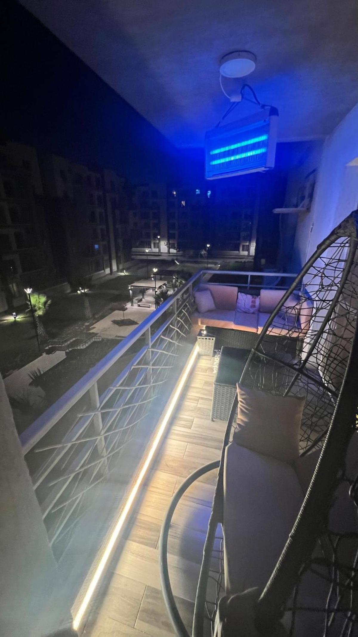 DoUu Stay 1, Luxury 2BR, Modern Design Homes Zayed