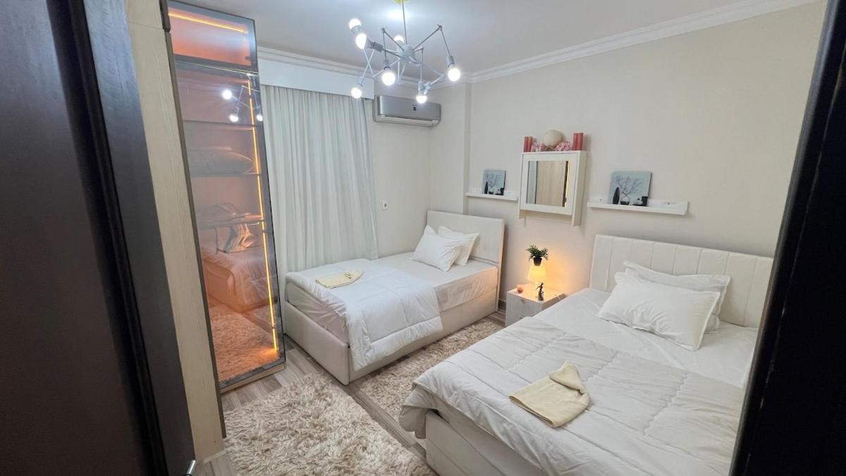 DoUu Stay 1, Luxury 2BR, Modern Design Homes Zayed