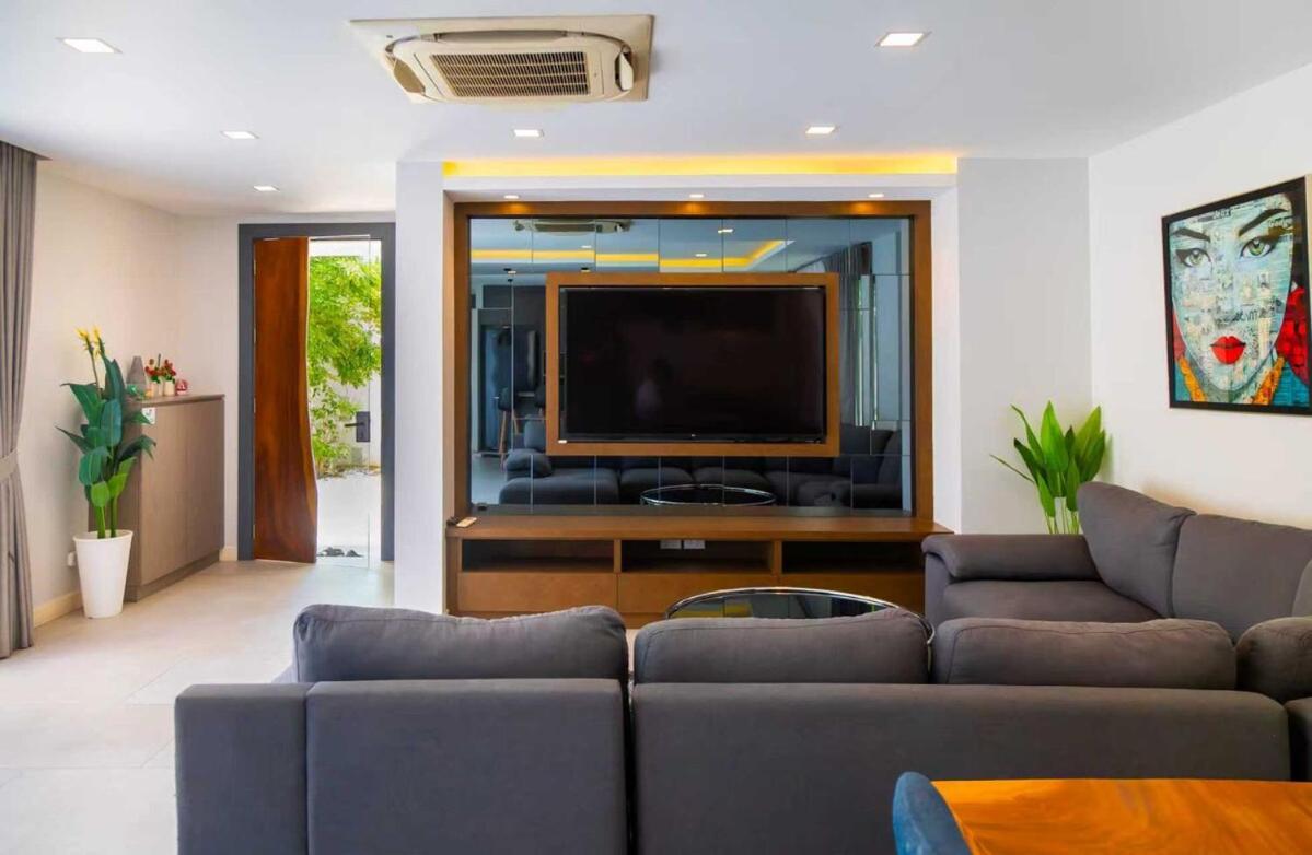 Serenity Jomtien Villa 芭提雅市中心花园泳池别墅 五卧四卫独栋别墅