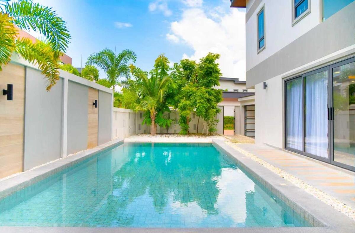 Serenity Jomtien Villa 芭提雅市中心花园泳池别墅 五卧四卫独栋别墅