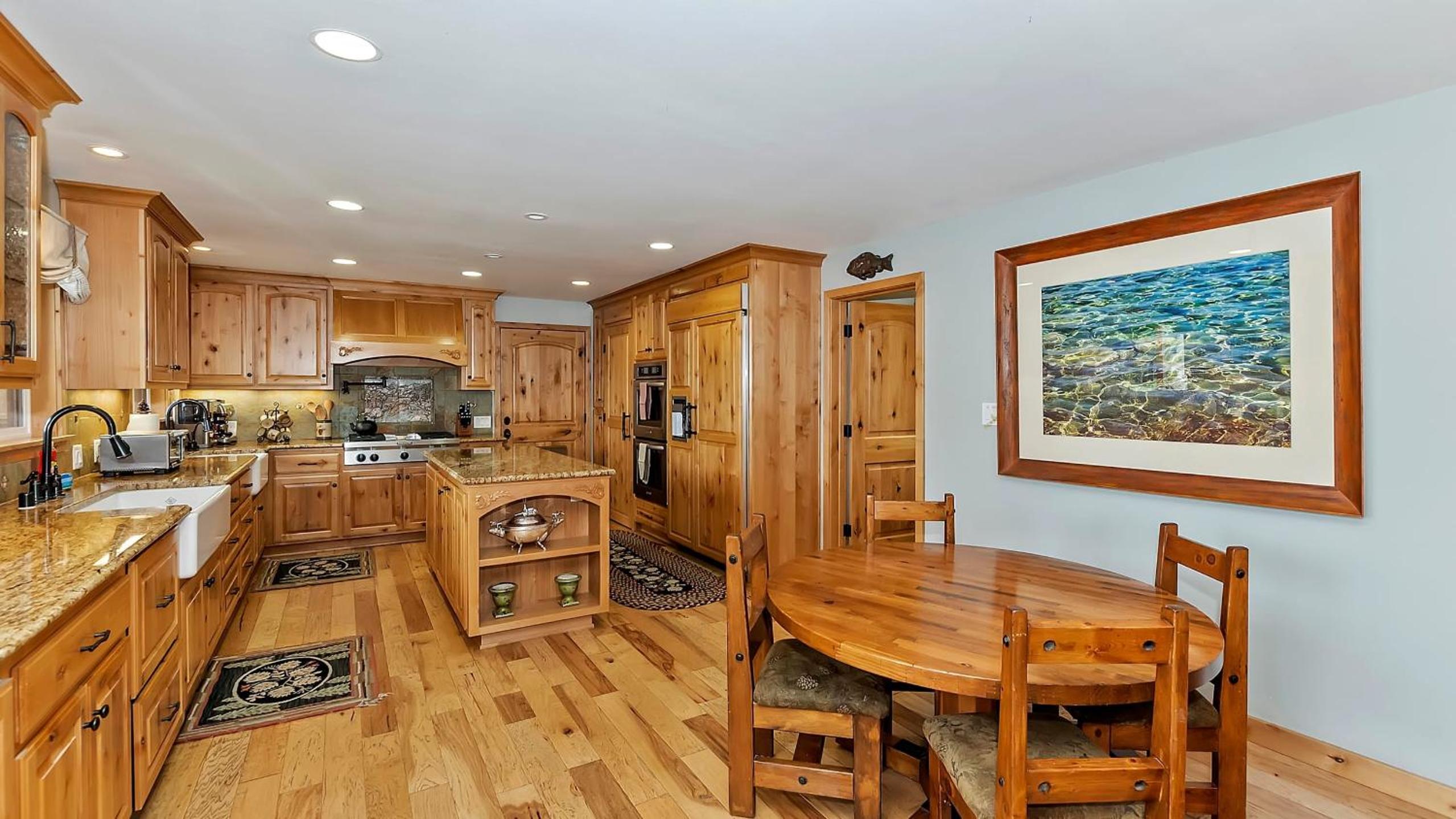 2 Lakefront Homes by AvantStay Sleeps 23 Private DockBeach Hot Tub Fire Pit Deck Views