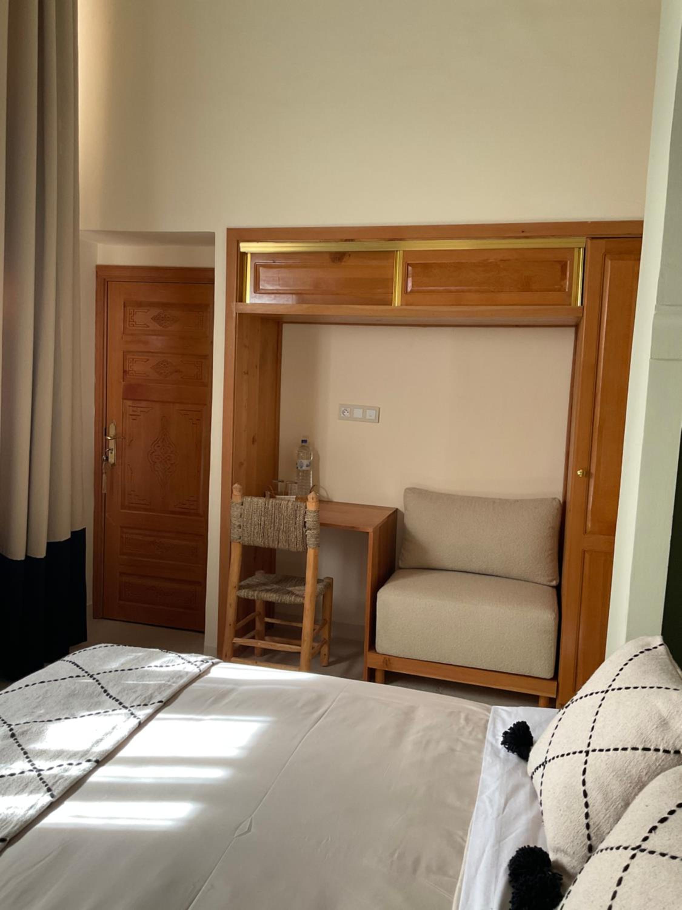 Riad Al Muhandiz Peaceful Duplex Suites near Jemaa El Fna