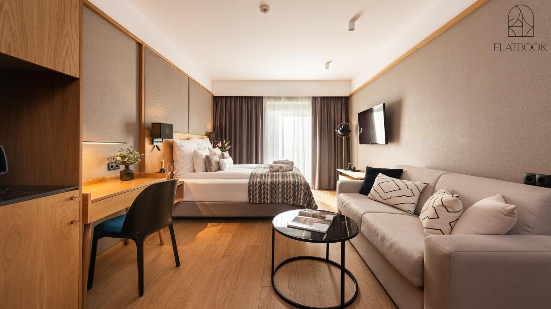 Flatbook - City Center Apartments Deo Plaza Studio II