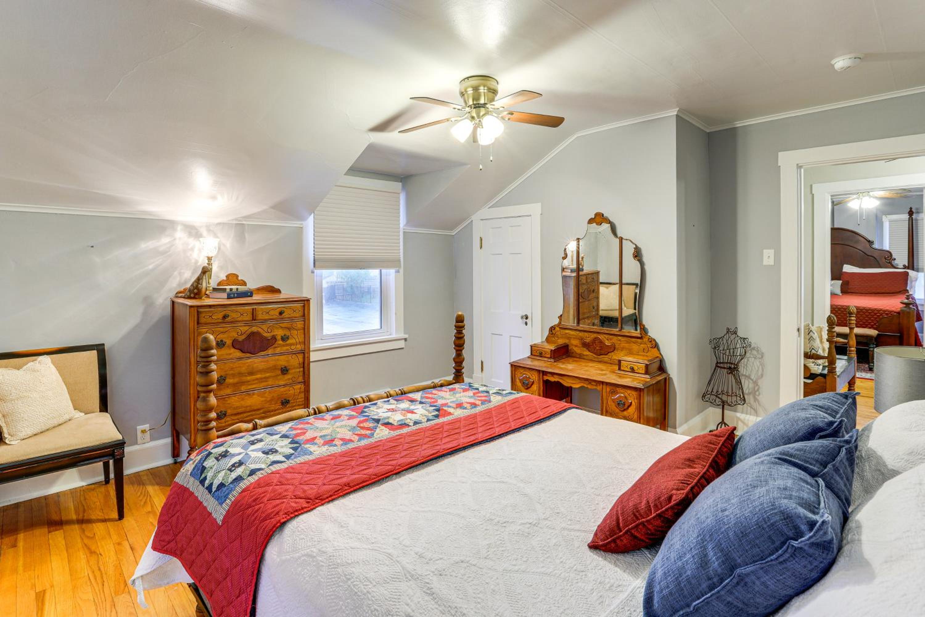 Walk Everywhere! Dtwn WashMo Home Near Wineries