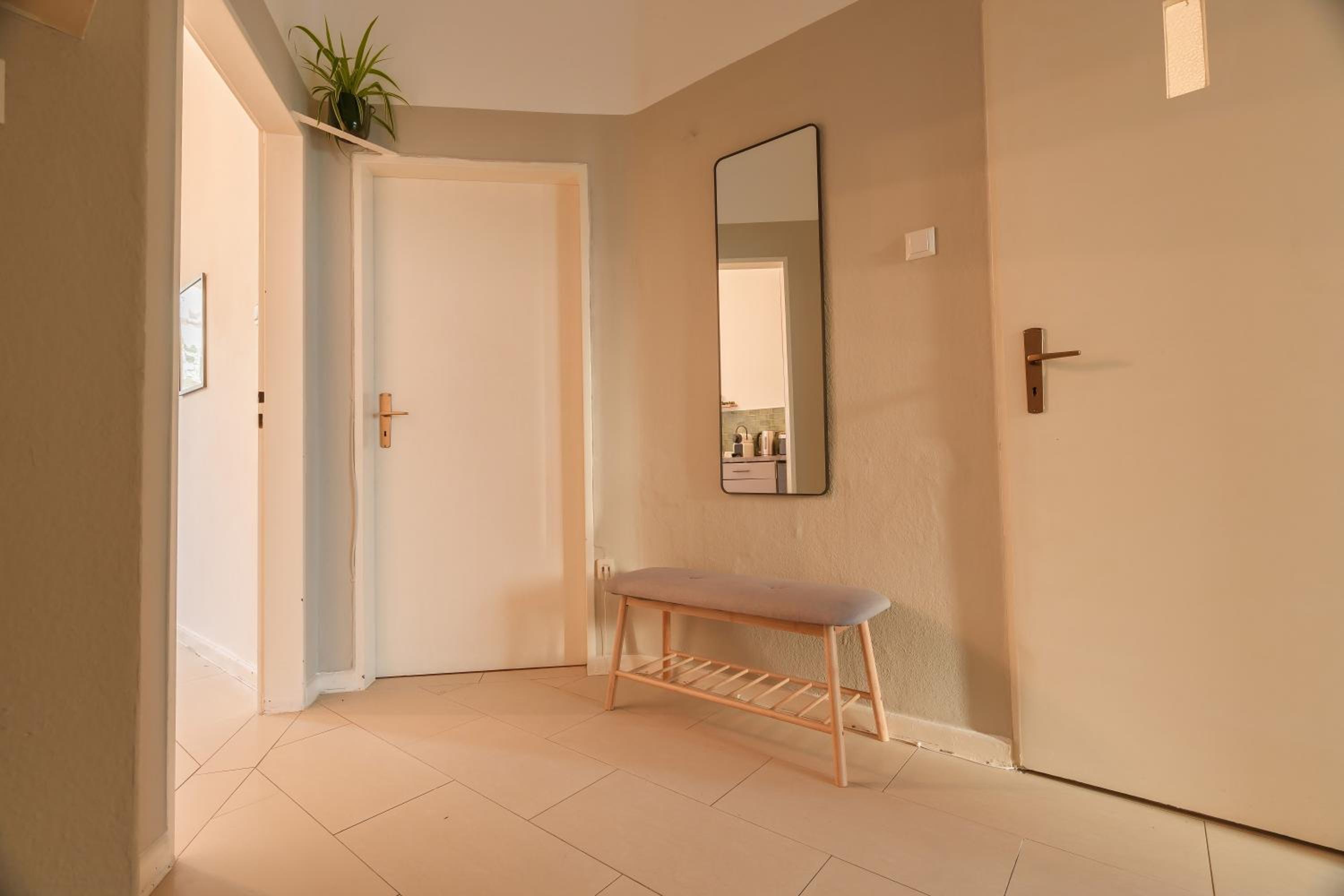 Apartment am Tannenwäldchen im Vorderer Westen Kassel by CASTORA HOMES