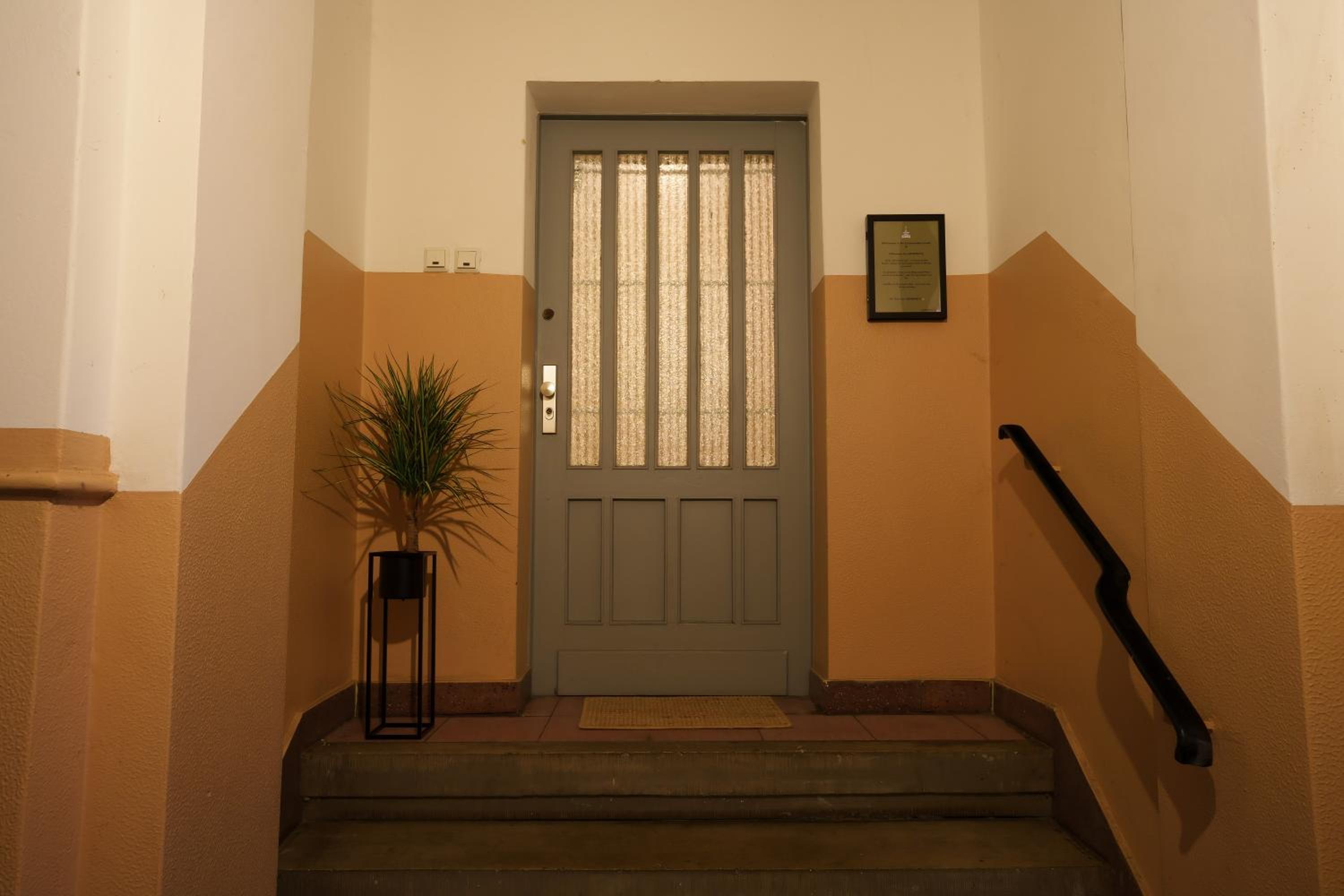 Apartment am Tannenwäldchen im Vorderer Westen Kassel by CASTORA HOMES