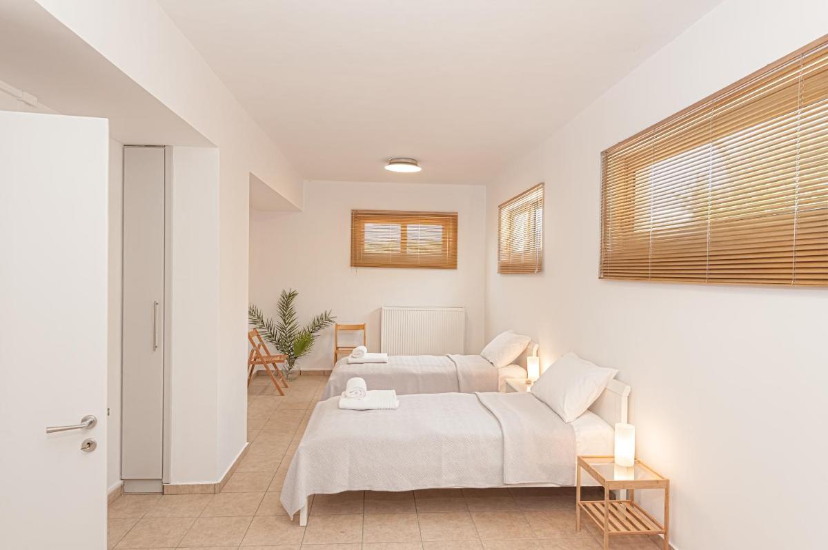 Akti Villa