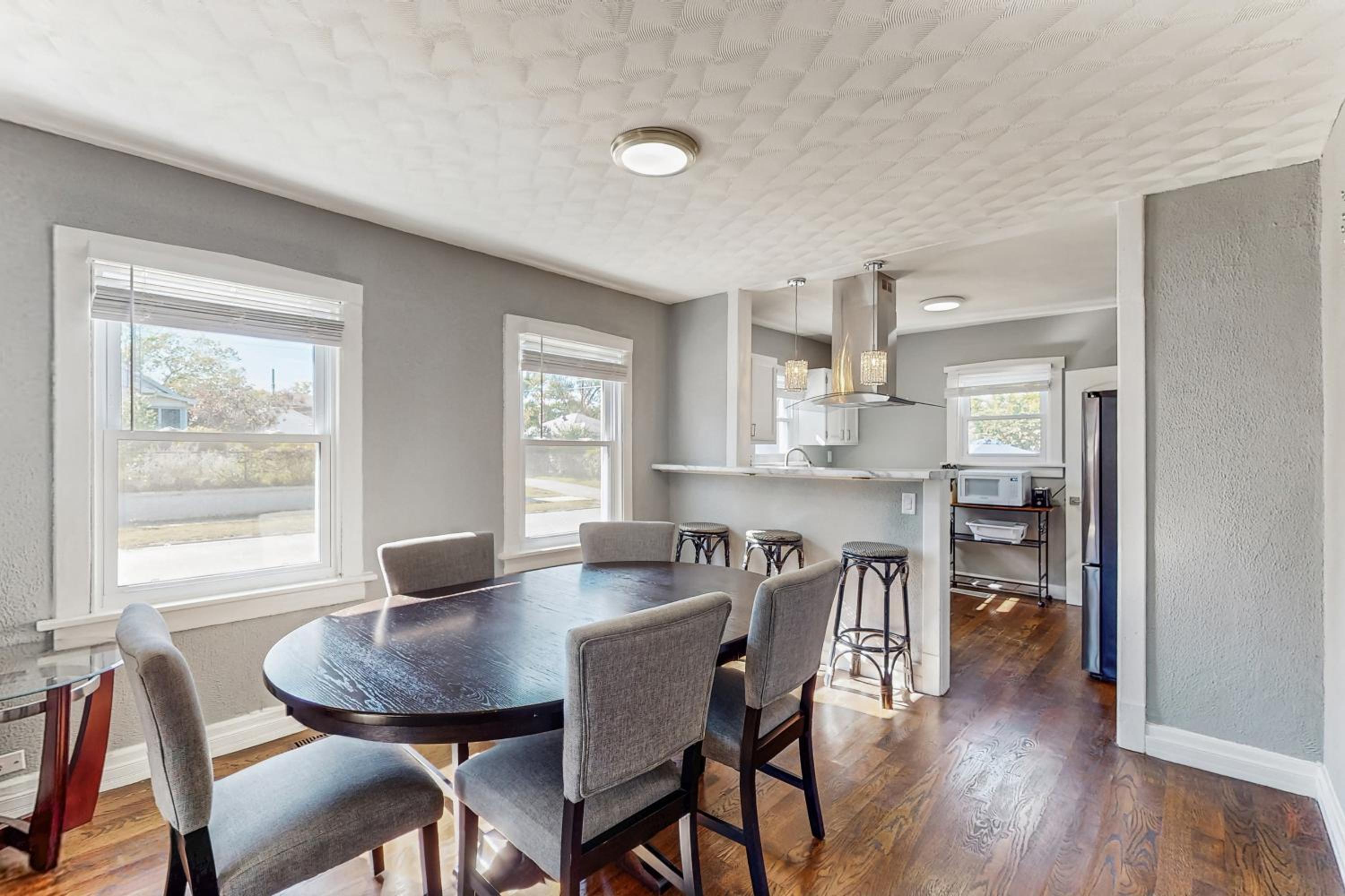 Near Beach! Group-Friendly Michigan City Retreat