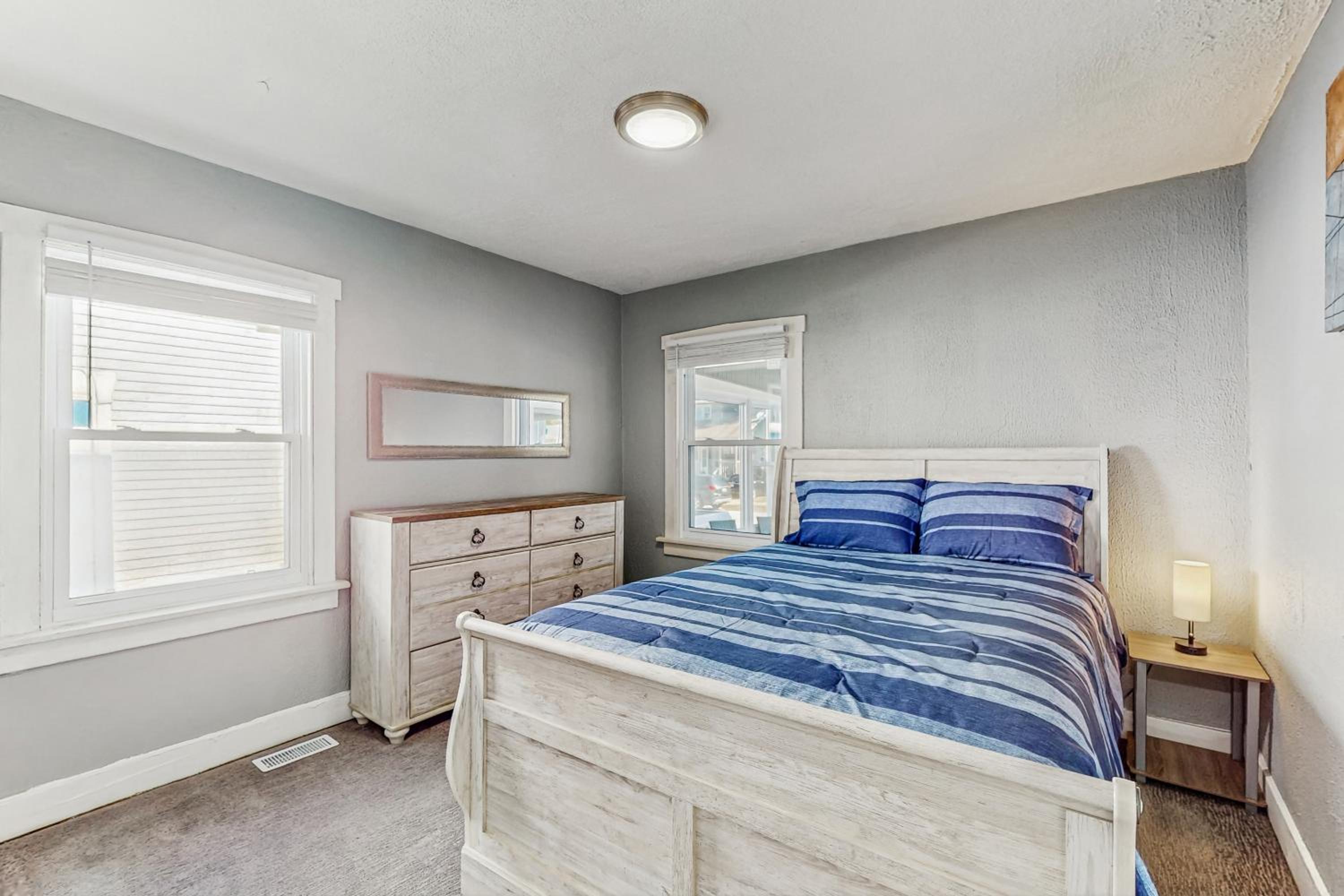 Near Beach! Group-Friendly Michigan City Retreat