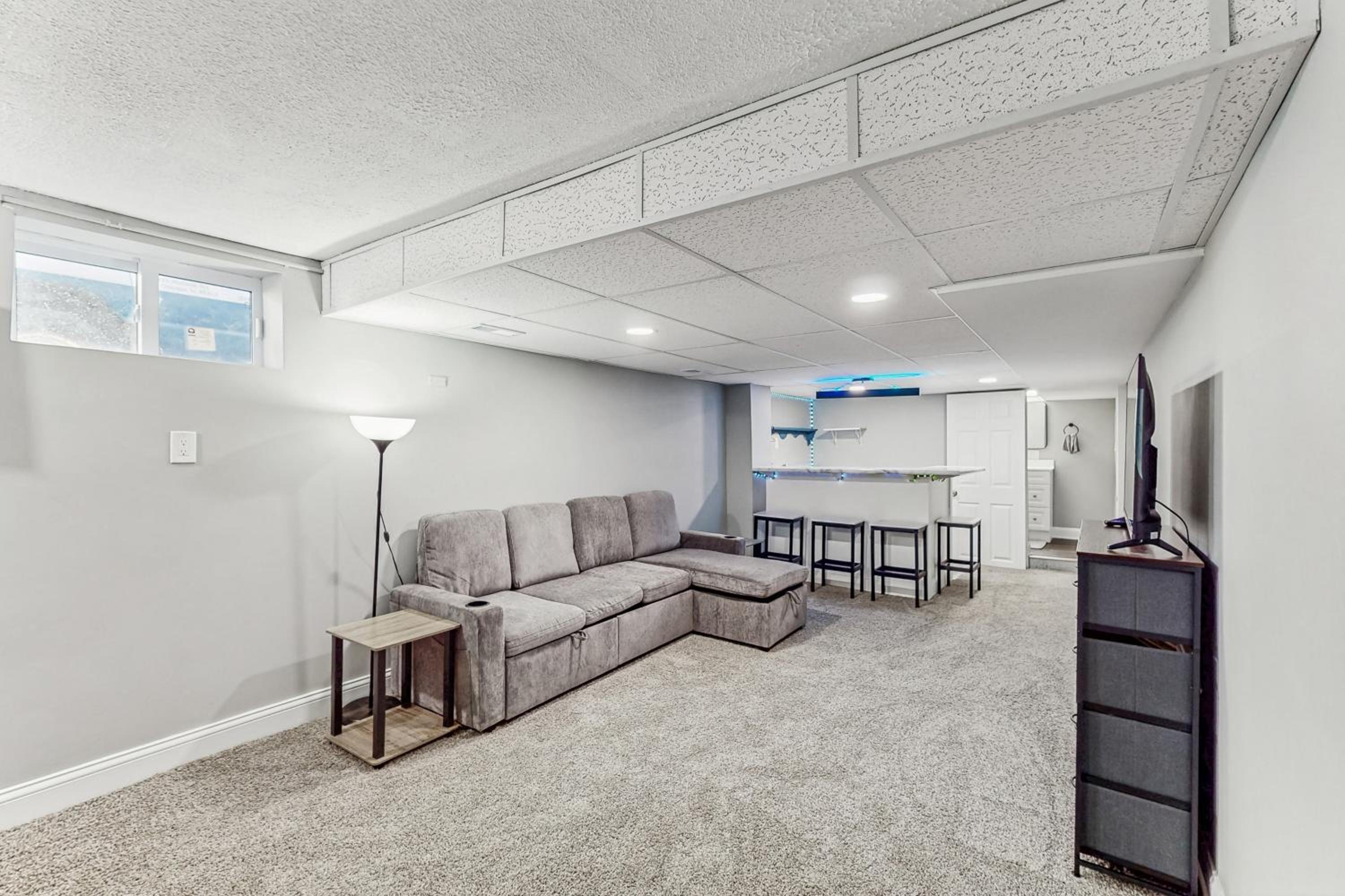 Near Beach! Group-Friendly Michigan City Retreat