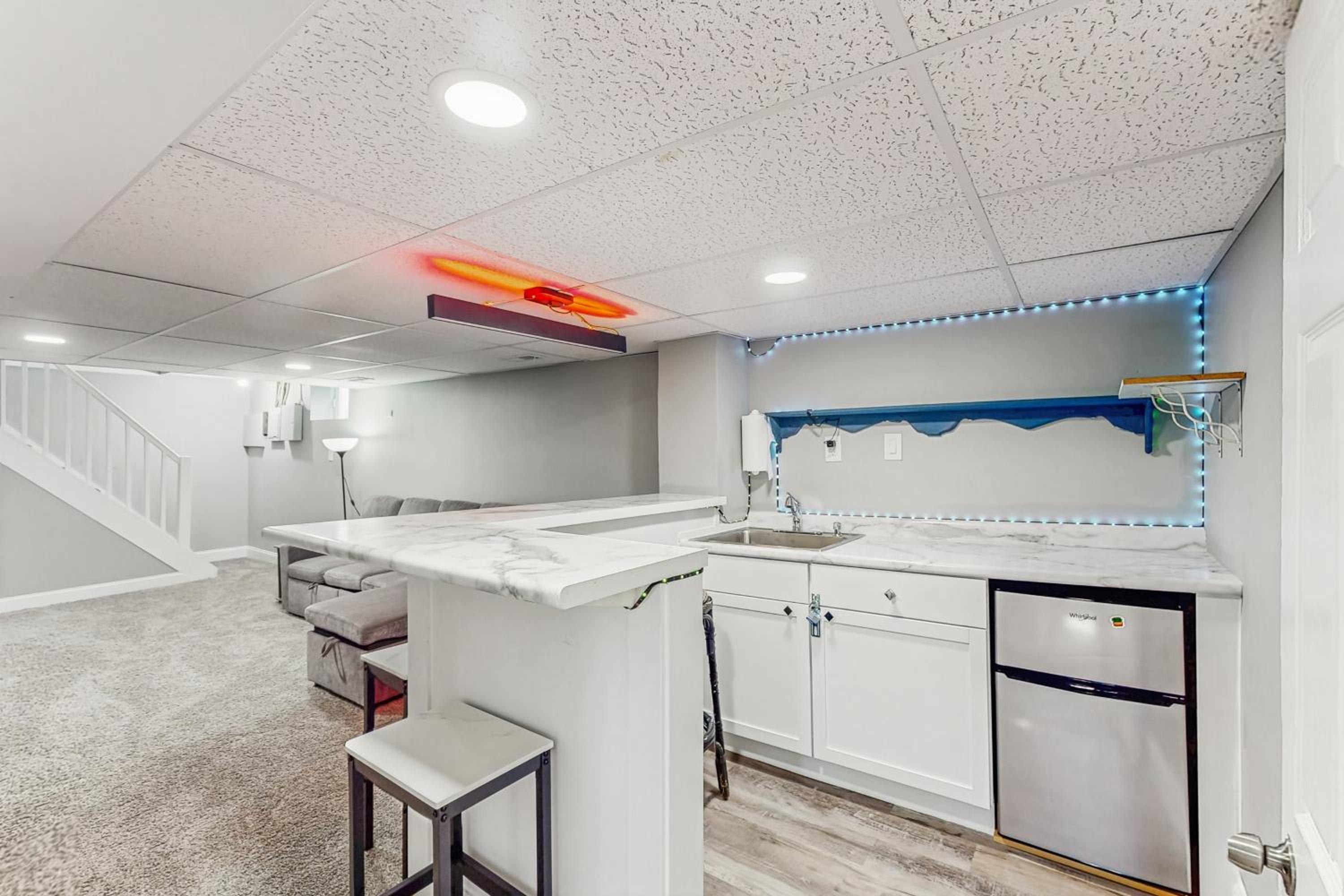 Near Beach! Group-Friendly Michigan City Retreat