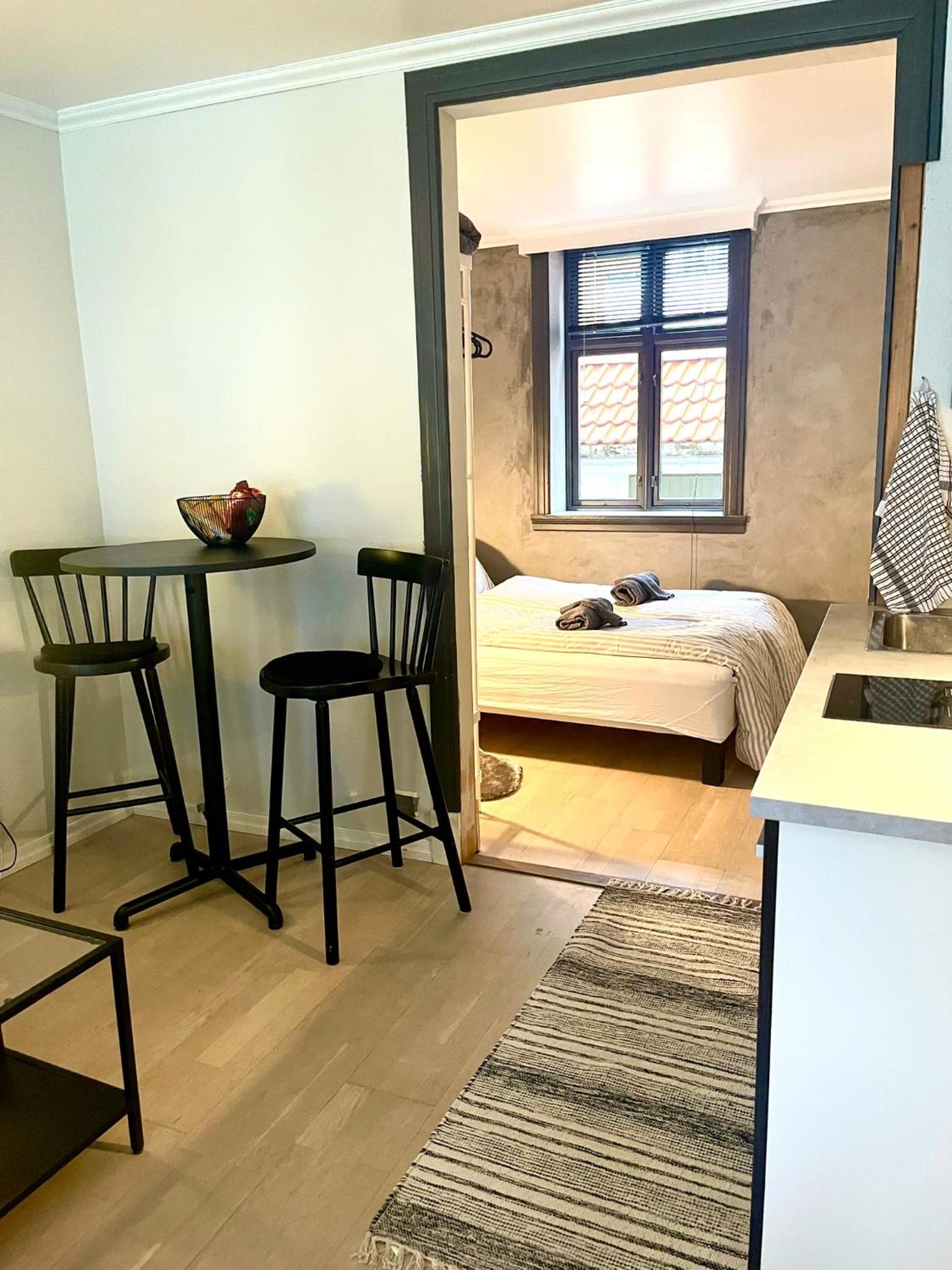 Central studio apartment