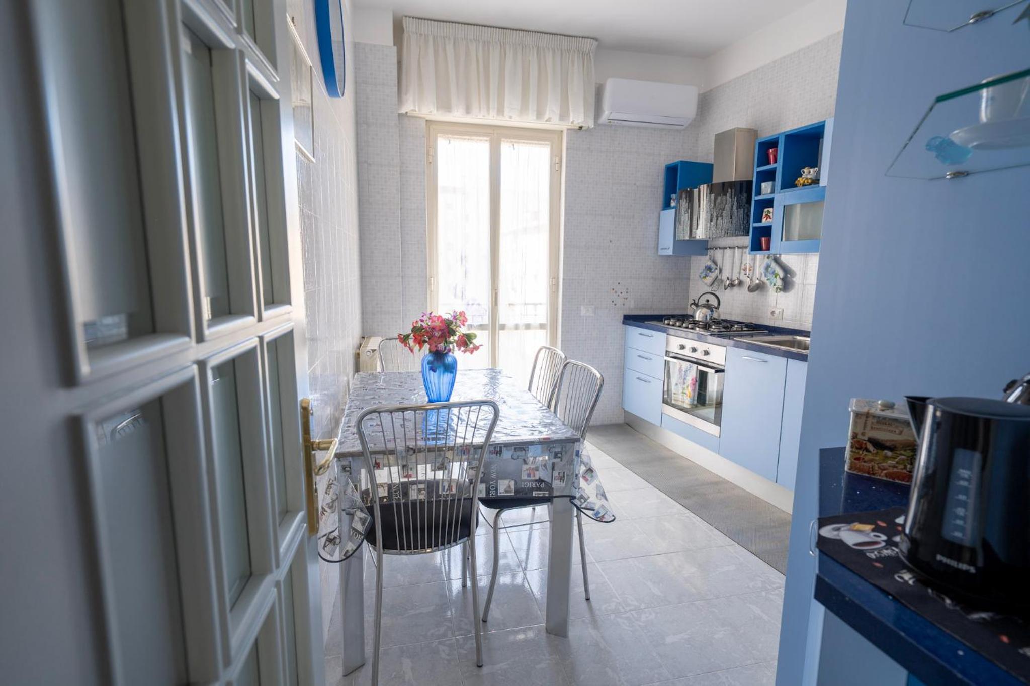 MARINELLI HOUSE - Song Parthenope