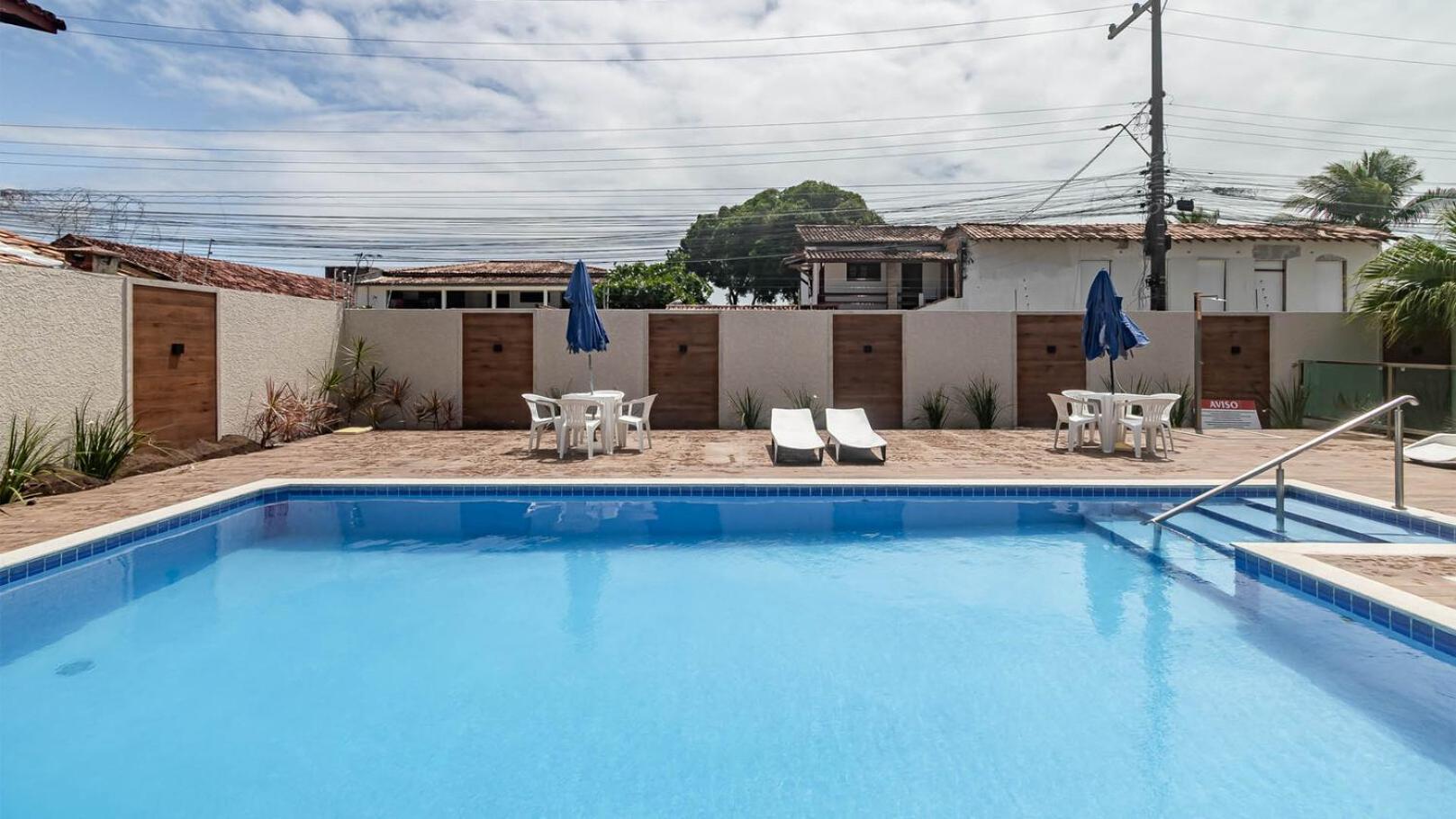 Casa com Piscina a 300m da Praia de Taperapua