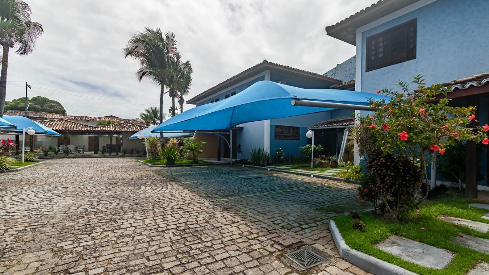 Casa com Piscina a 300m da Praia de Taperapua