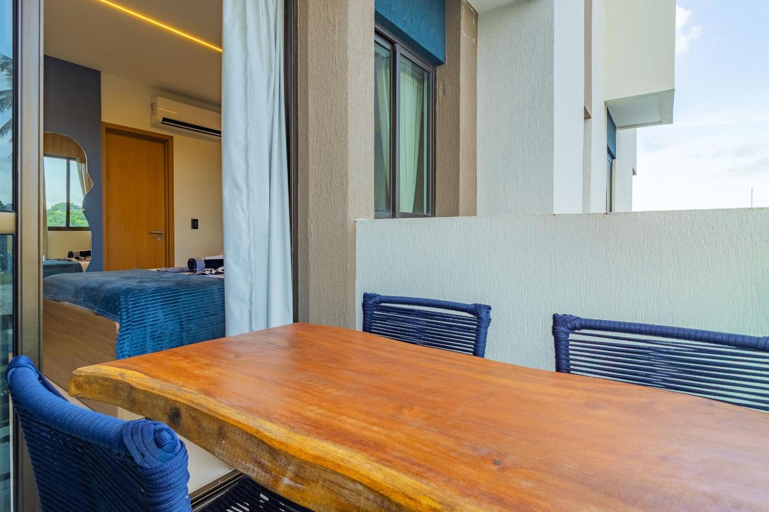 MakiaBeach #D206- Studio with balcony by Carpediem