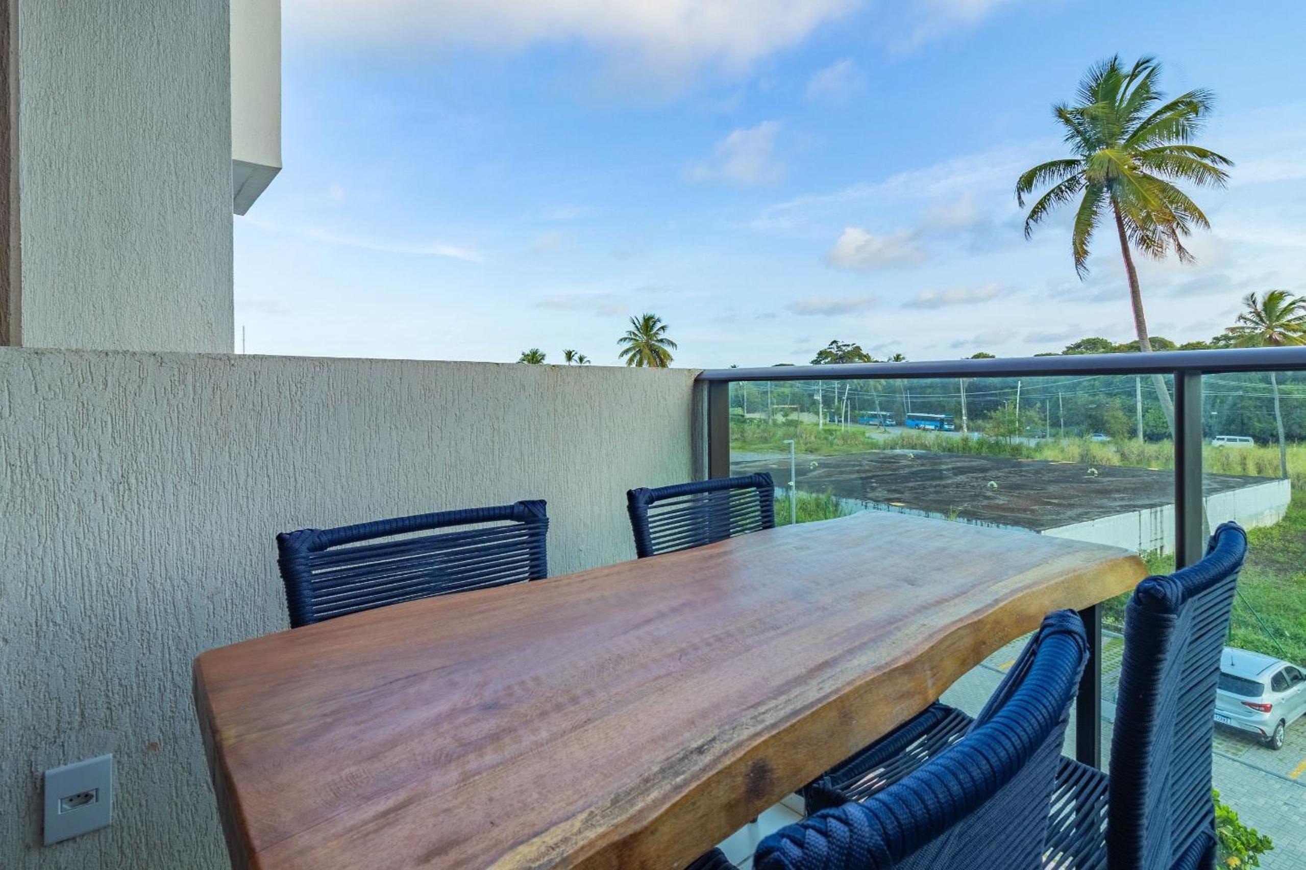 MakiaBeach #D206- Studio with balcony by Carpediem