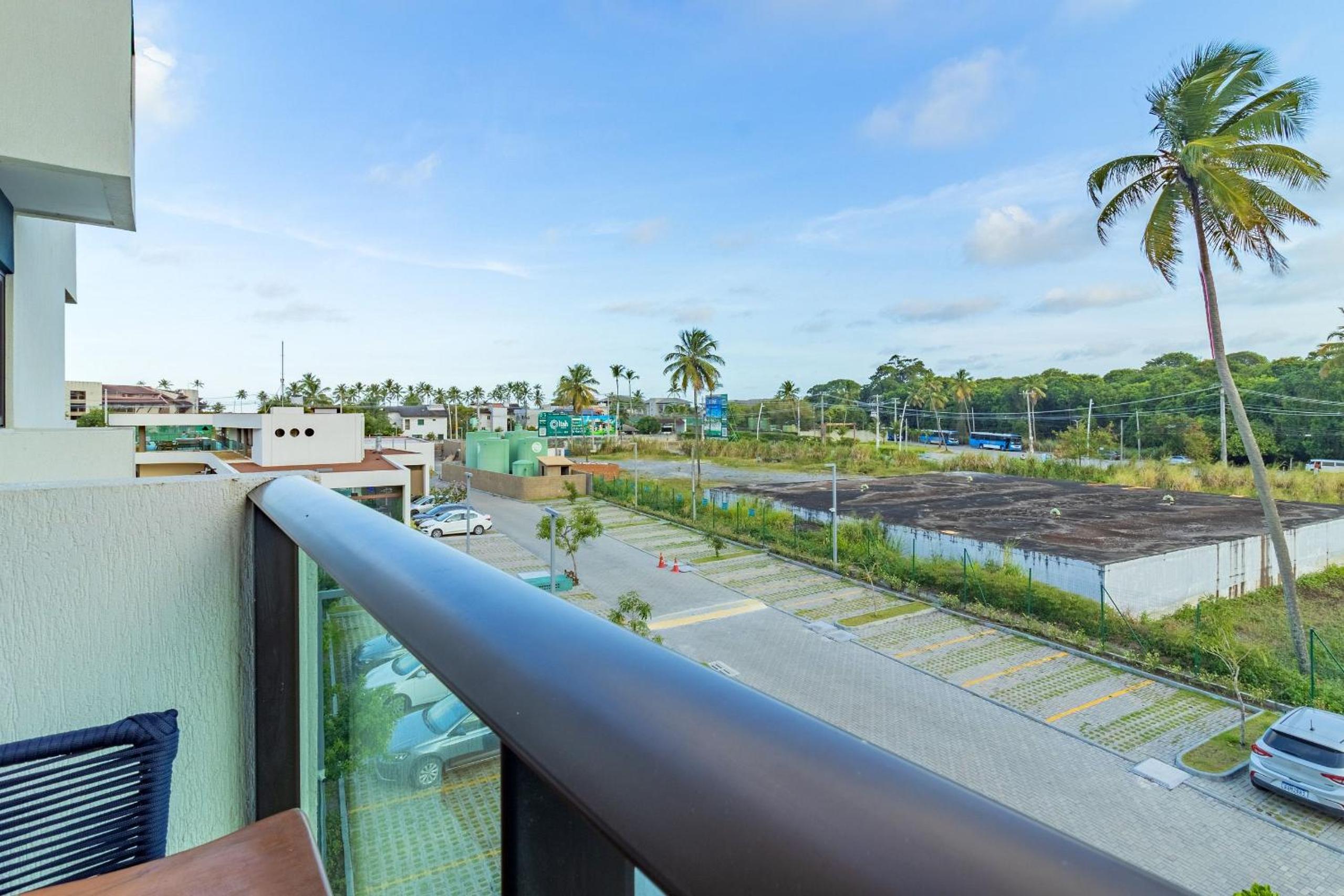 MakiaBeach #D206- Studio with balcony by Carpediem
