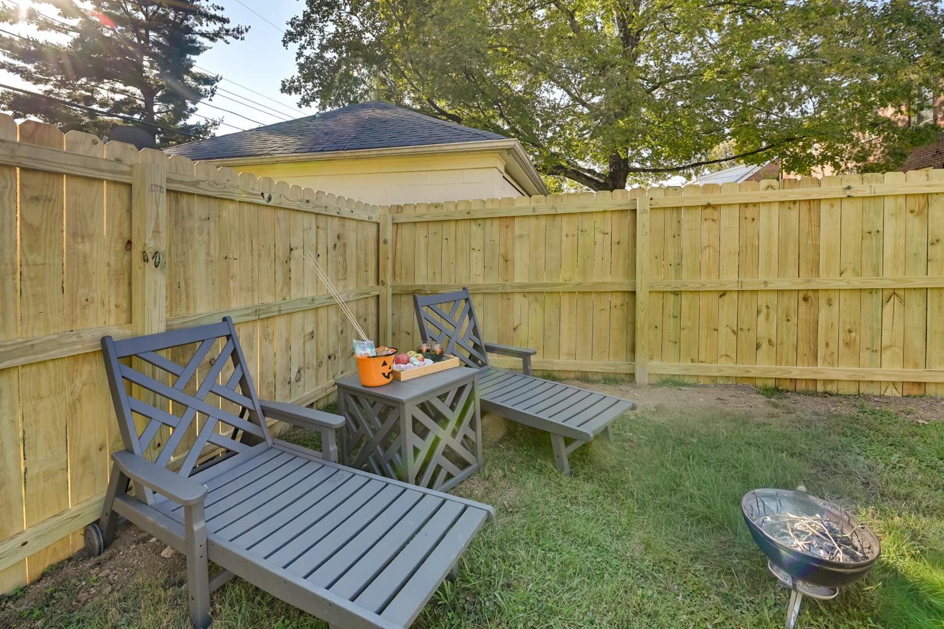 3 Mi to Dtwn Updated Home with Hot Tub in Lexington