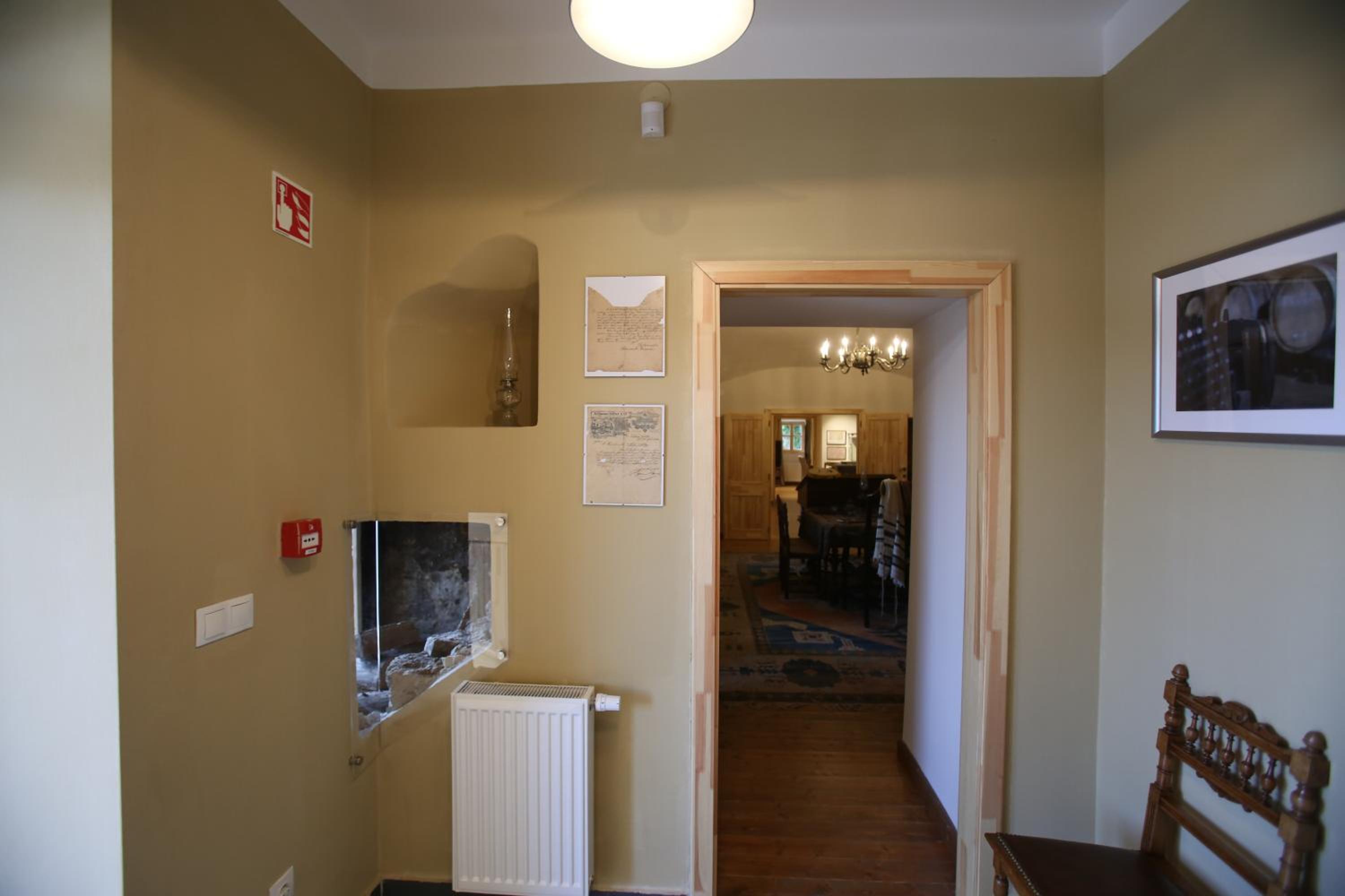 Photo 33