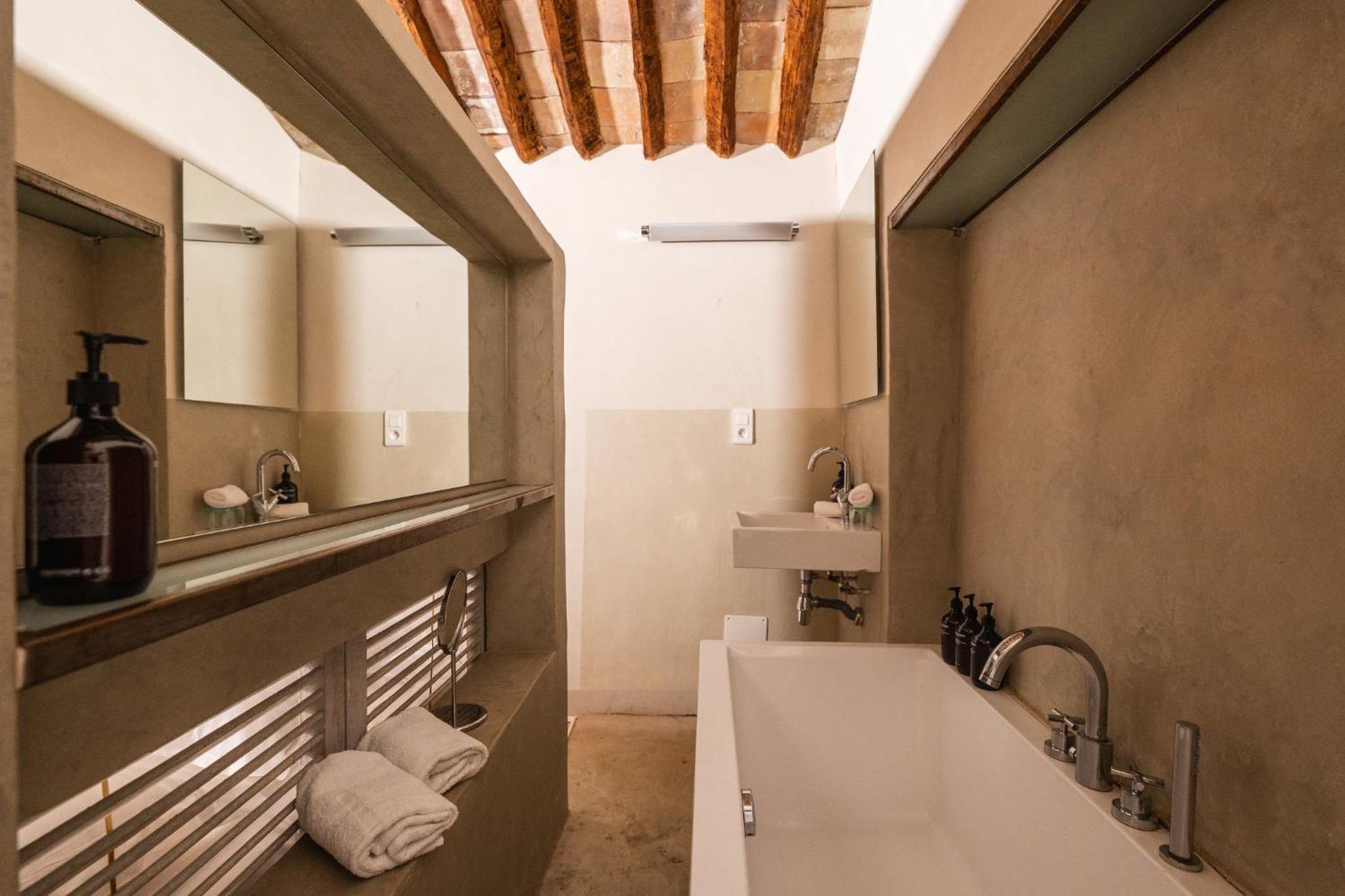 Le Galinier Lourmarin, a Beaumier Guesthouse