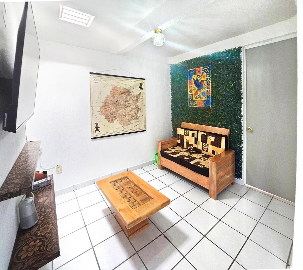 Casa Chinelo Alberca Wifi cerca hospital ISSSTE UTEZ DIEZ