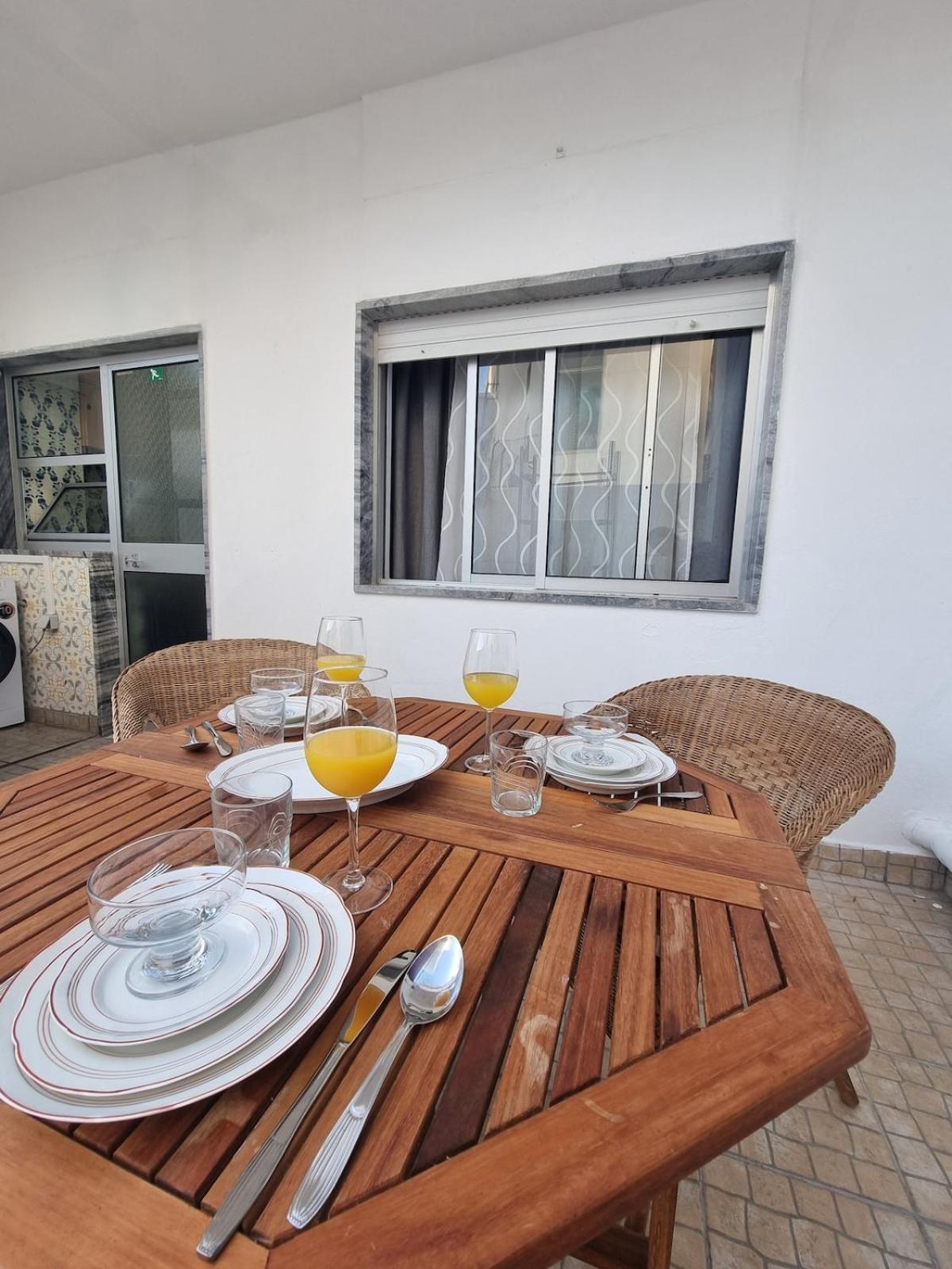 Happy House - Central Apartment