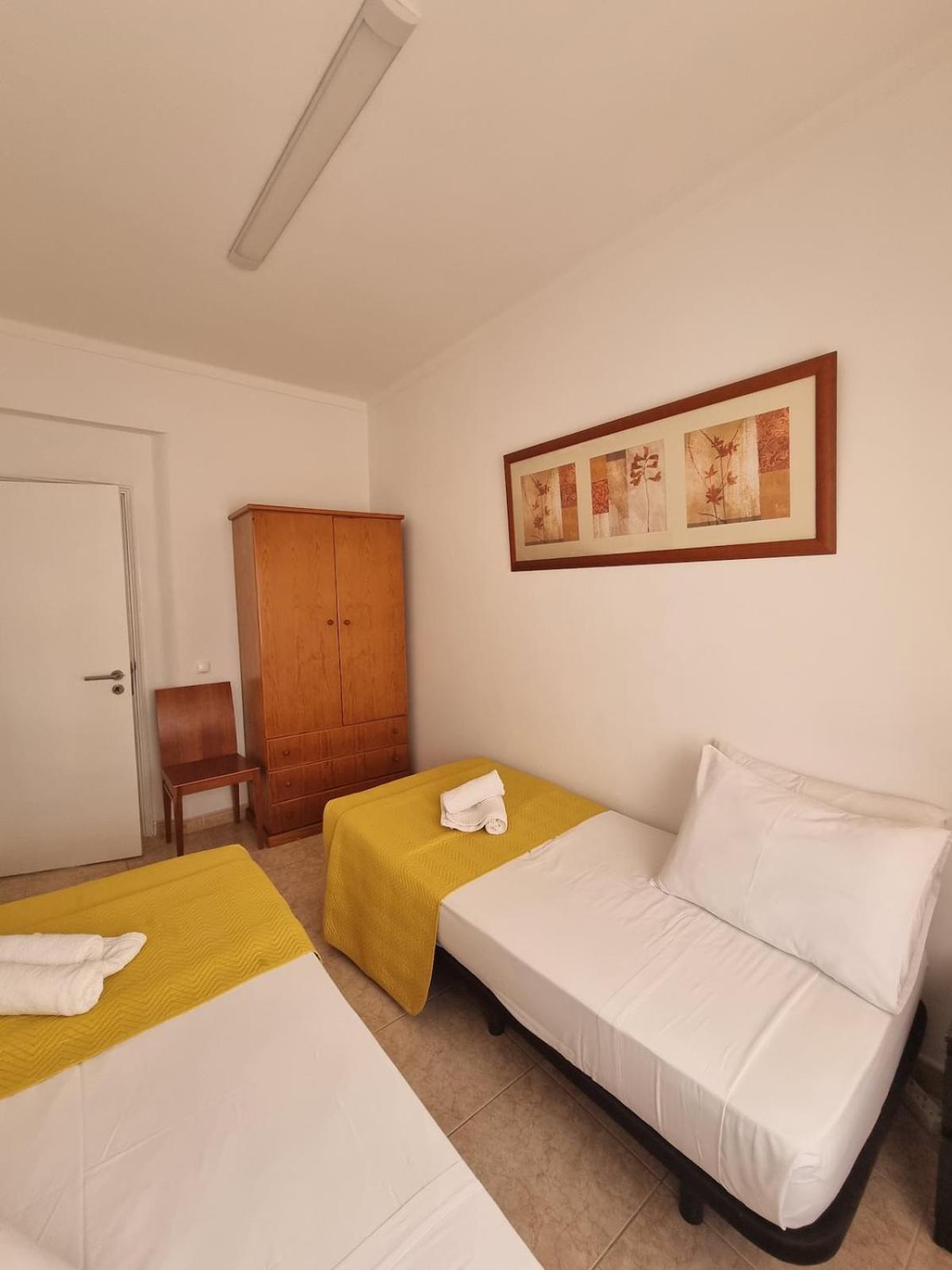 Happy House - Central Apartment