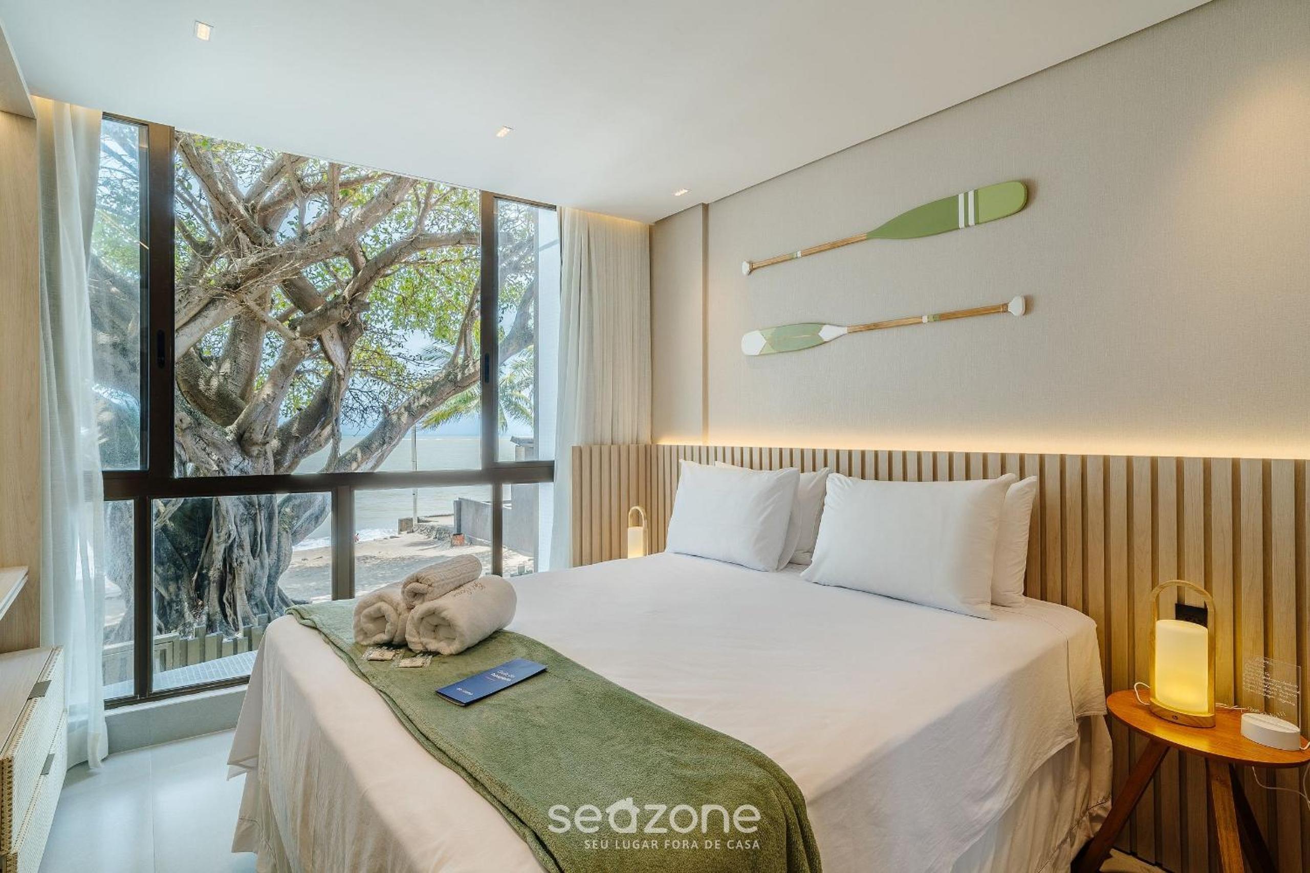 Beachfront Condo Studios with Pool in Bessa Beach - GSEs