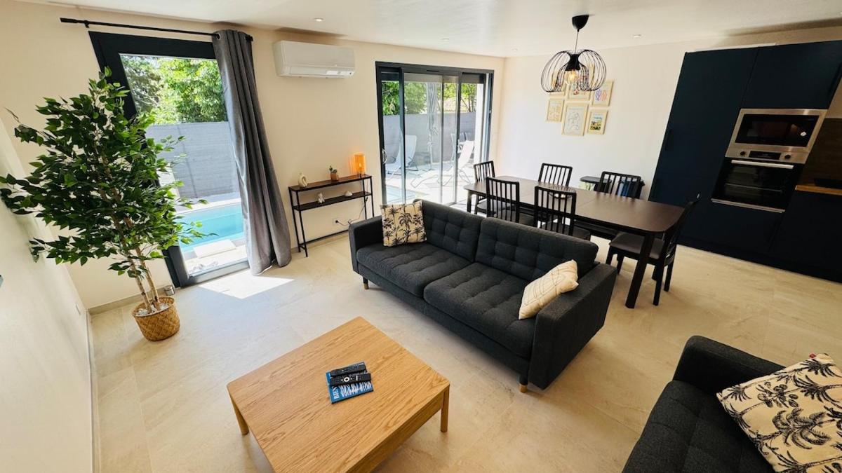 Villa moderne 3 ch piscine privée parking