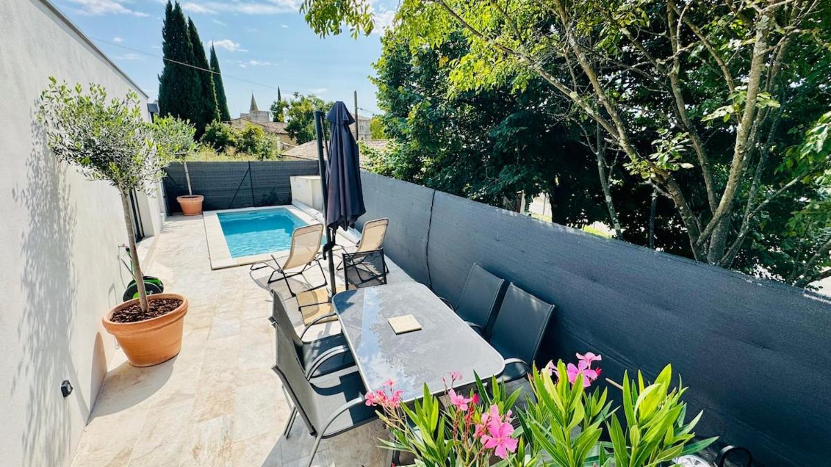 Villa moderne 3 ch piscine privée parking