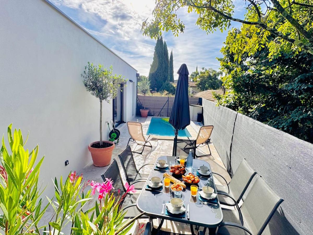Villa moderne 3 ch piscine privée parking