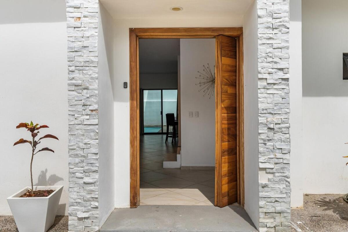 Casa Oasis B-Nayar Gated, Beach Club, Free Shuttle
