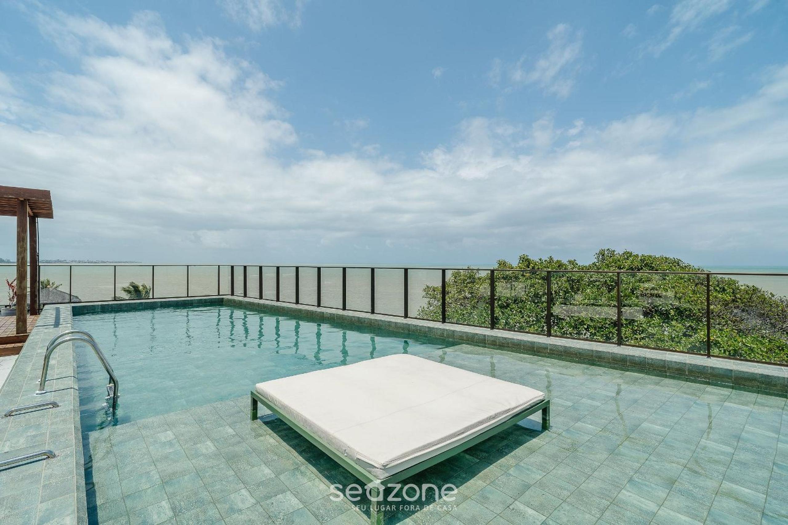 Beachfront Condo Studios with Pool in Bessa Beach - GSEs