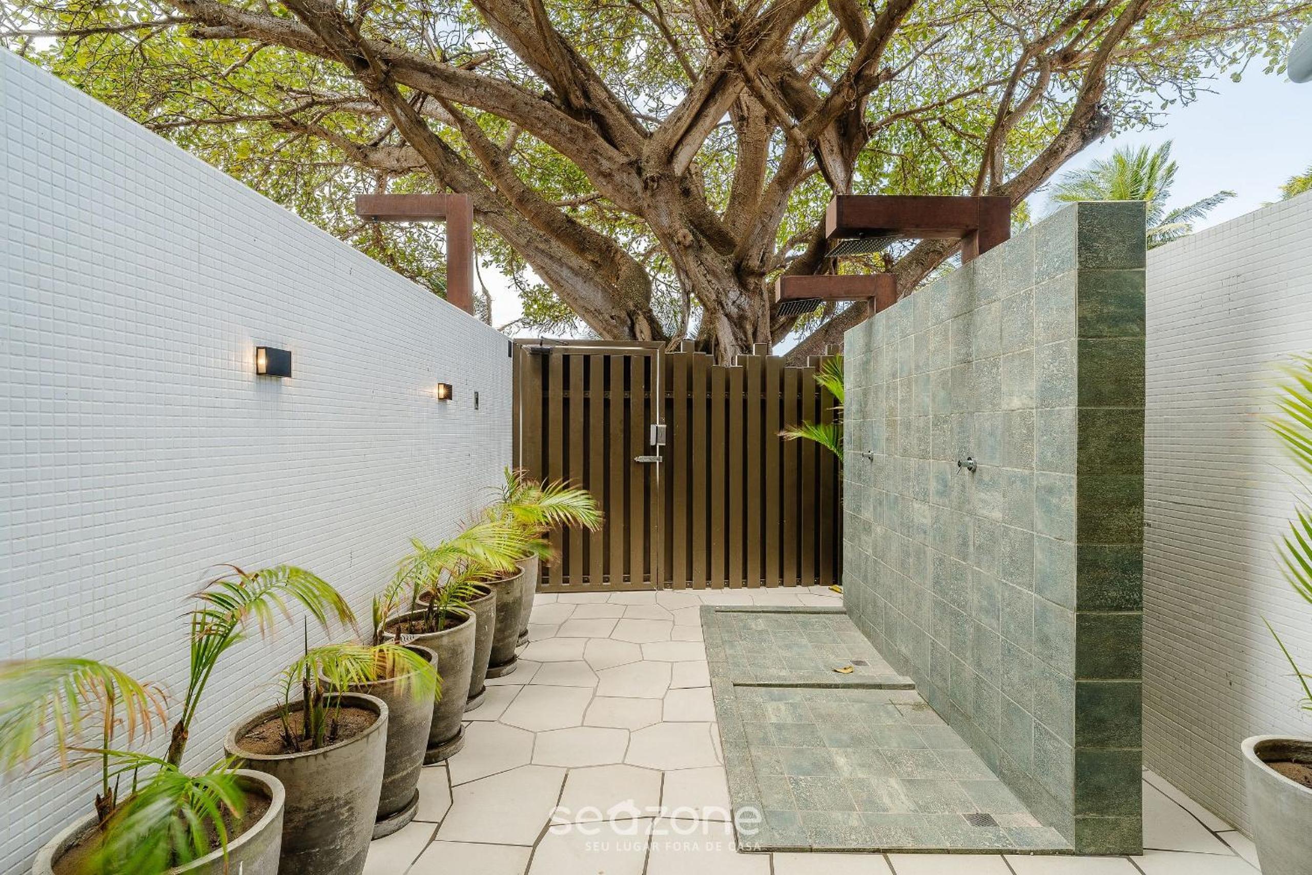 Beachfront Condo Studios with Pool in Bessa Beach - GSEs