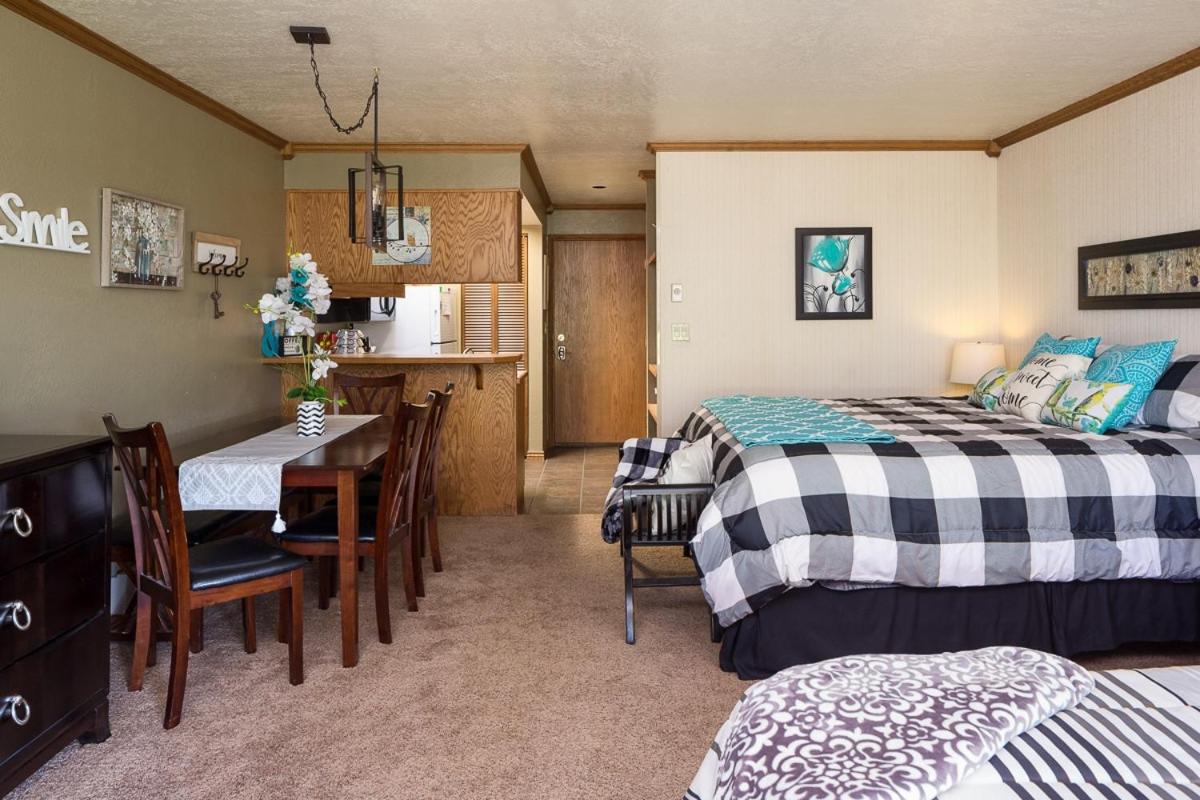 Mountainside Studio Condo