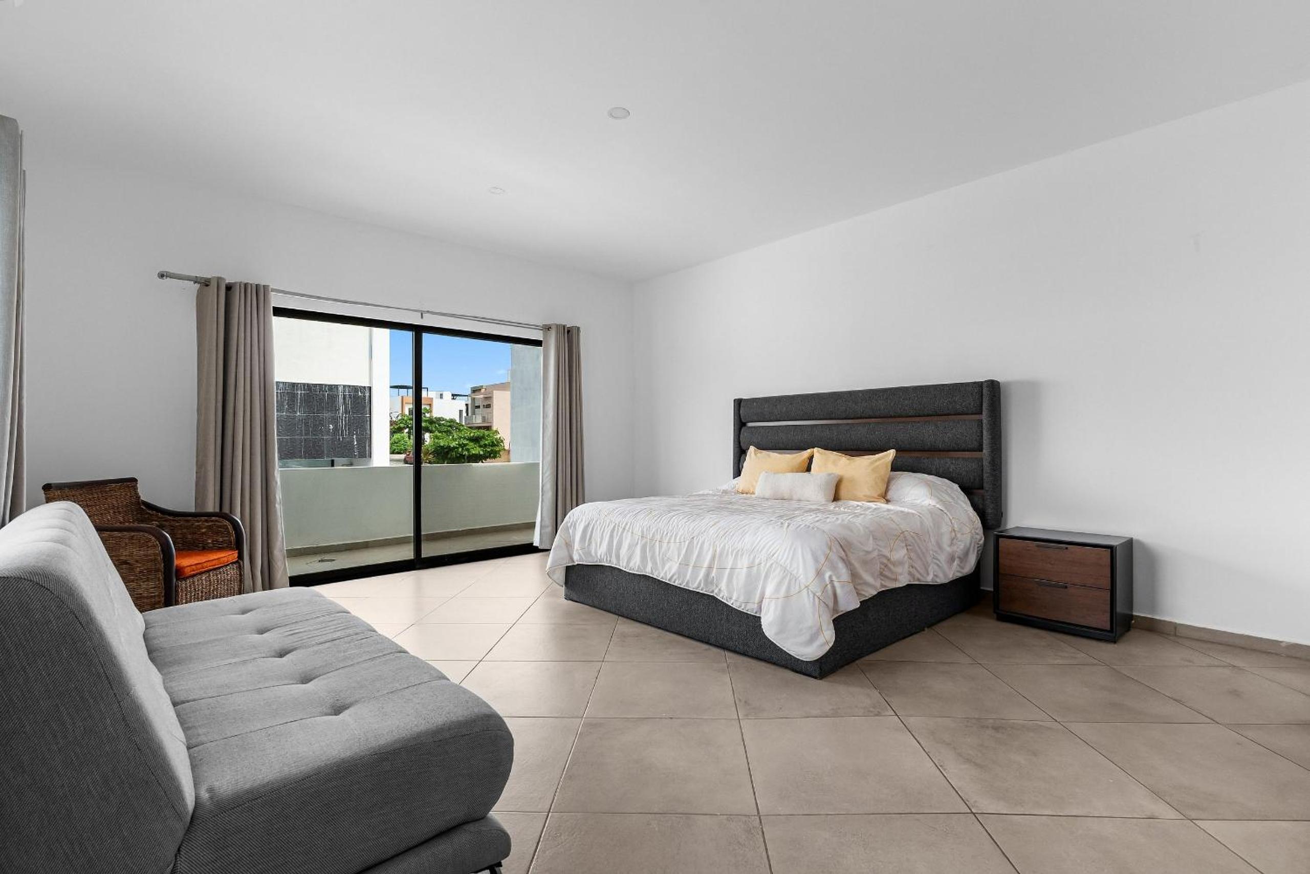 Casa Oasis B-Nayar Gated, Beach Club, Free Shuttle