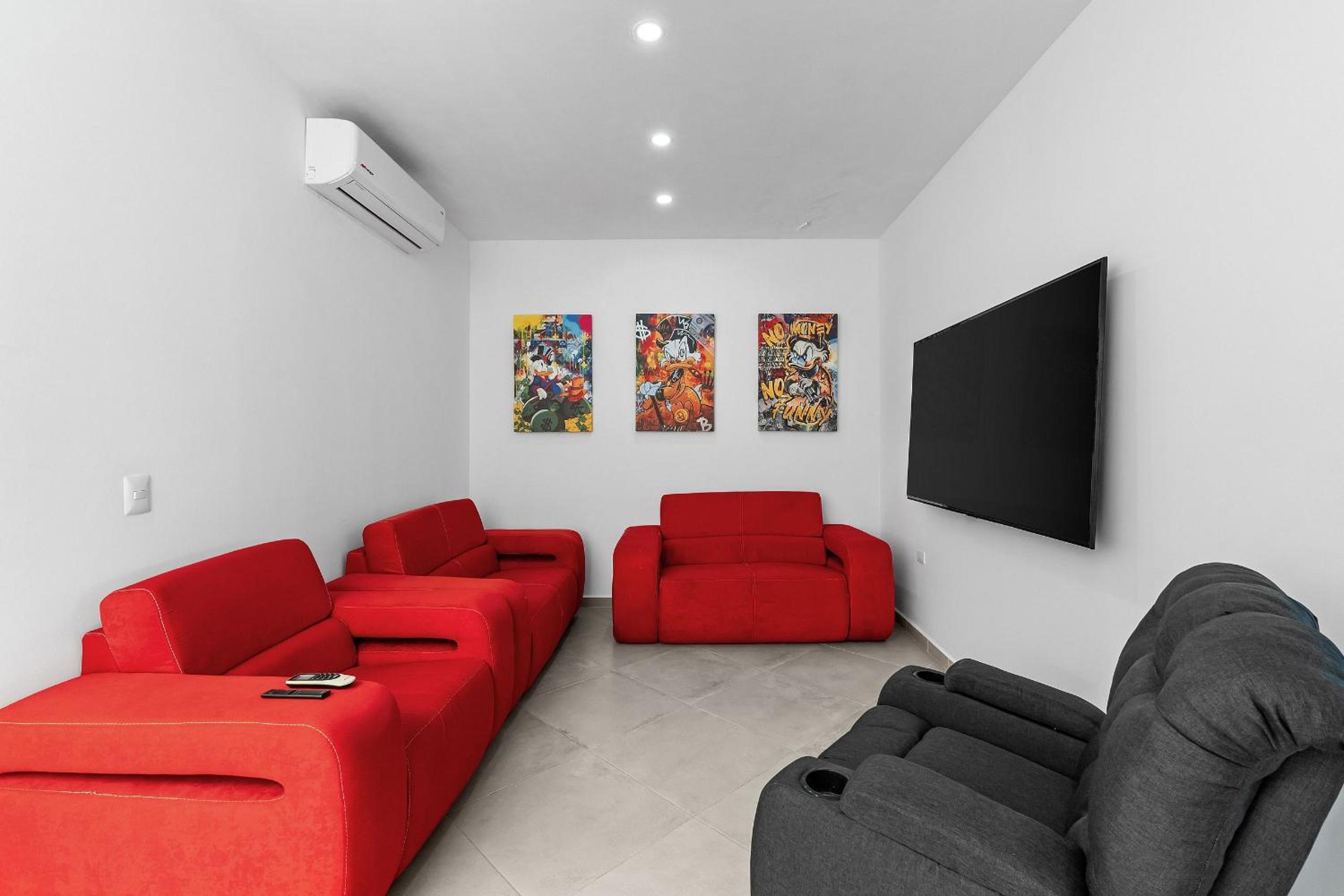 Casa Oasis B-Nayar Gated, Beach Club, Free Shuttle
