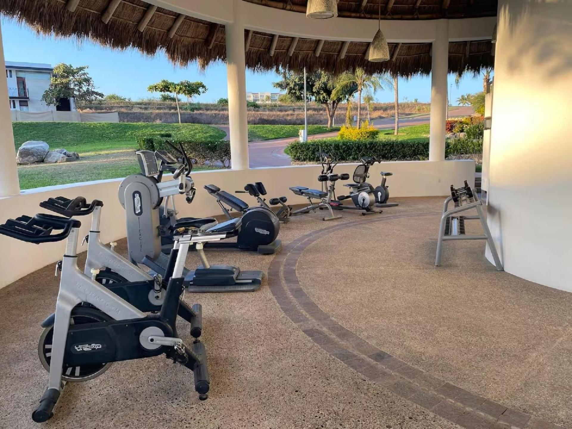 Casa Oasis B-Nayar Gated, Beach Club, Free Shuttle