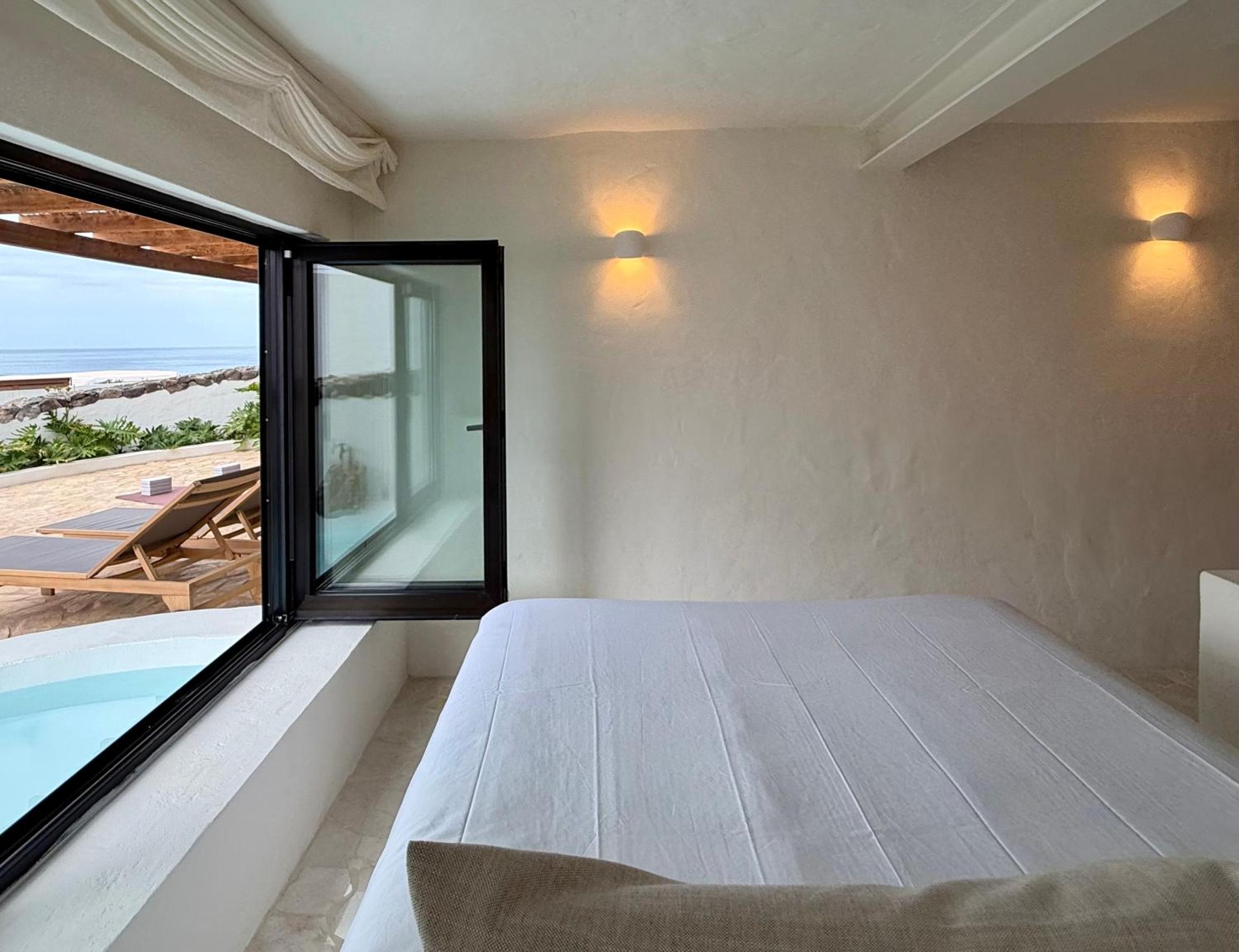 Canaryislandshost l Risco Suite Lanzarote