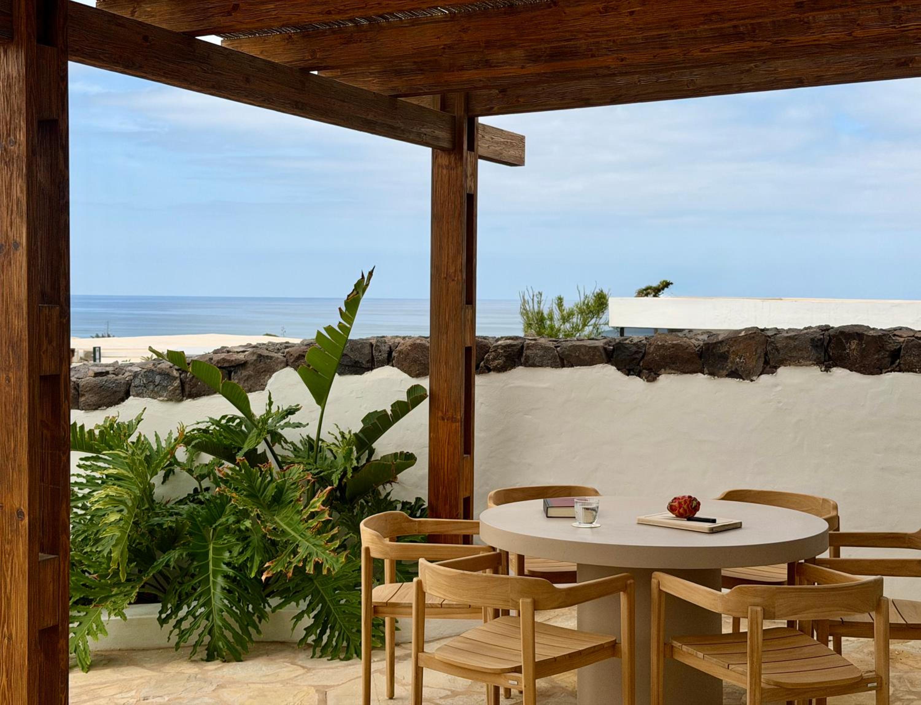 Canaryislandshost l Risco Suite Lanzarote