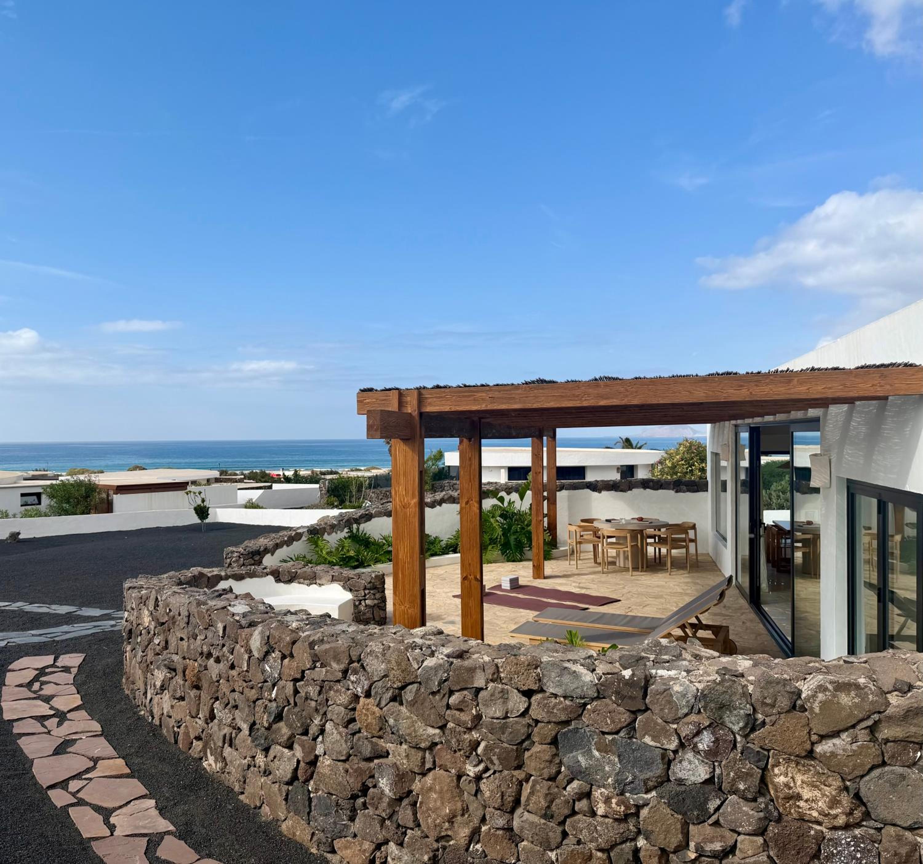 Canaryislandshost l Risco Suite Lanzarote