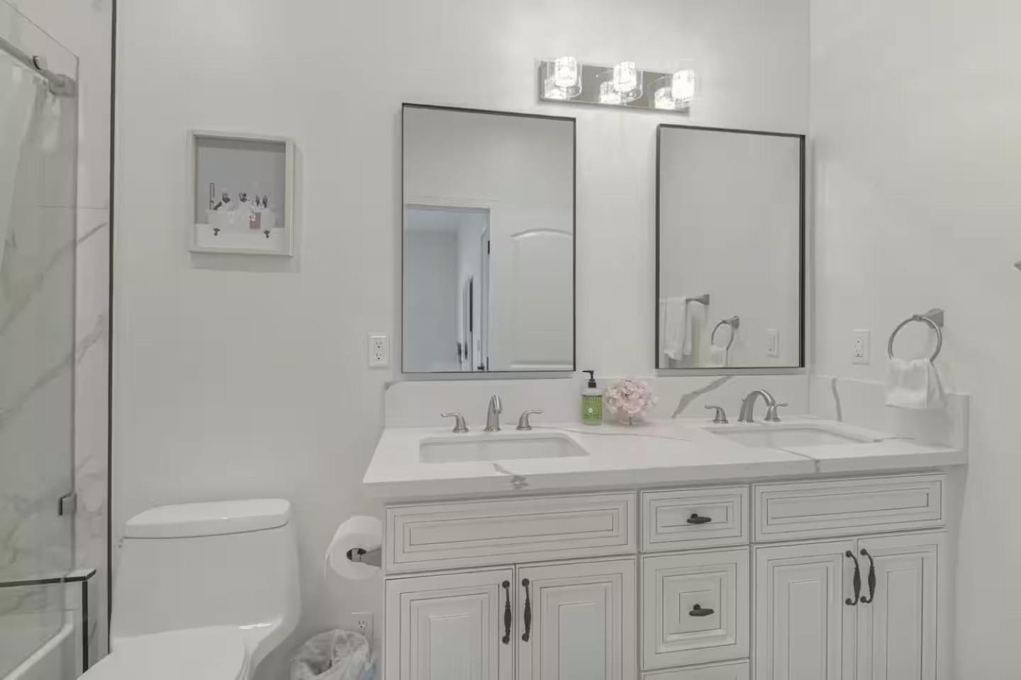 Stylish Pasadena Stay Near Old Town & Rose Bowl