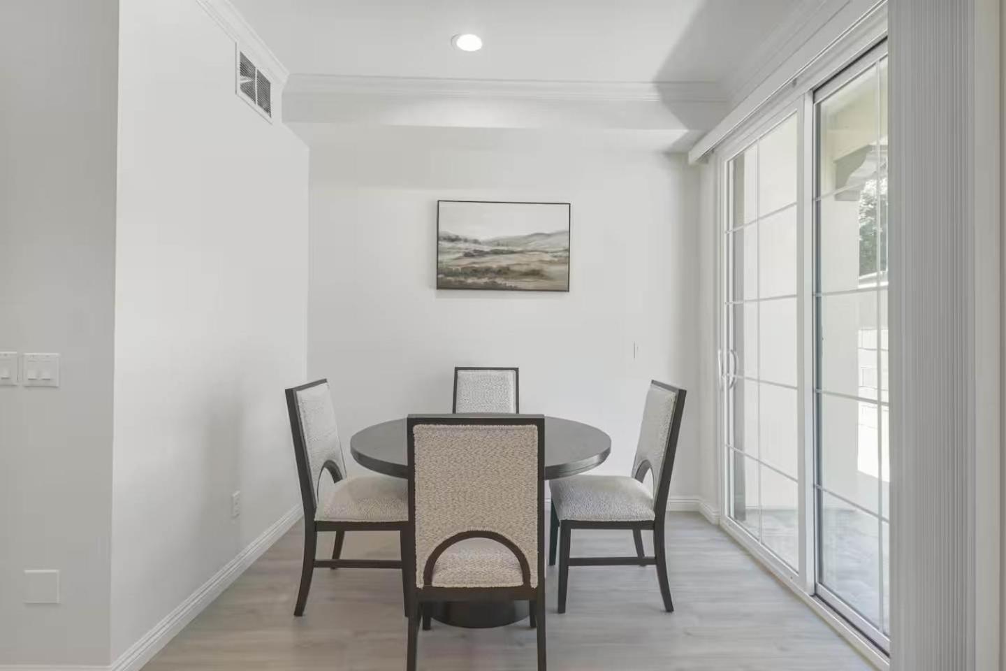 Stylish Pasadena Stay Near Old Town & Rose Bowl
